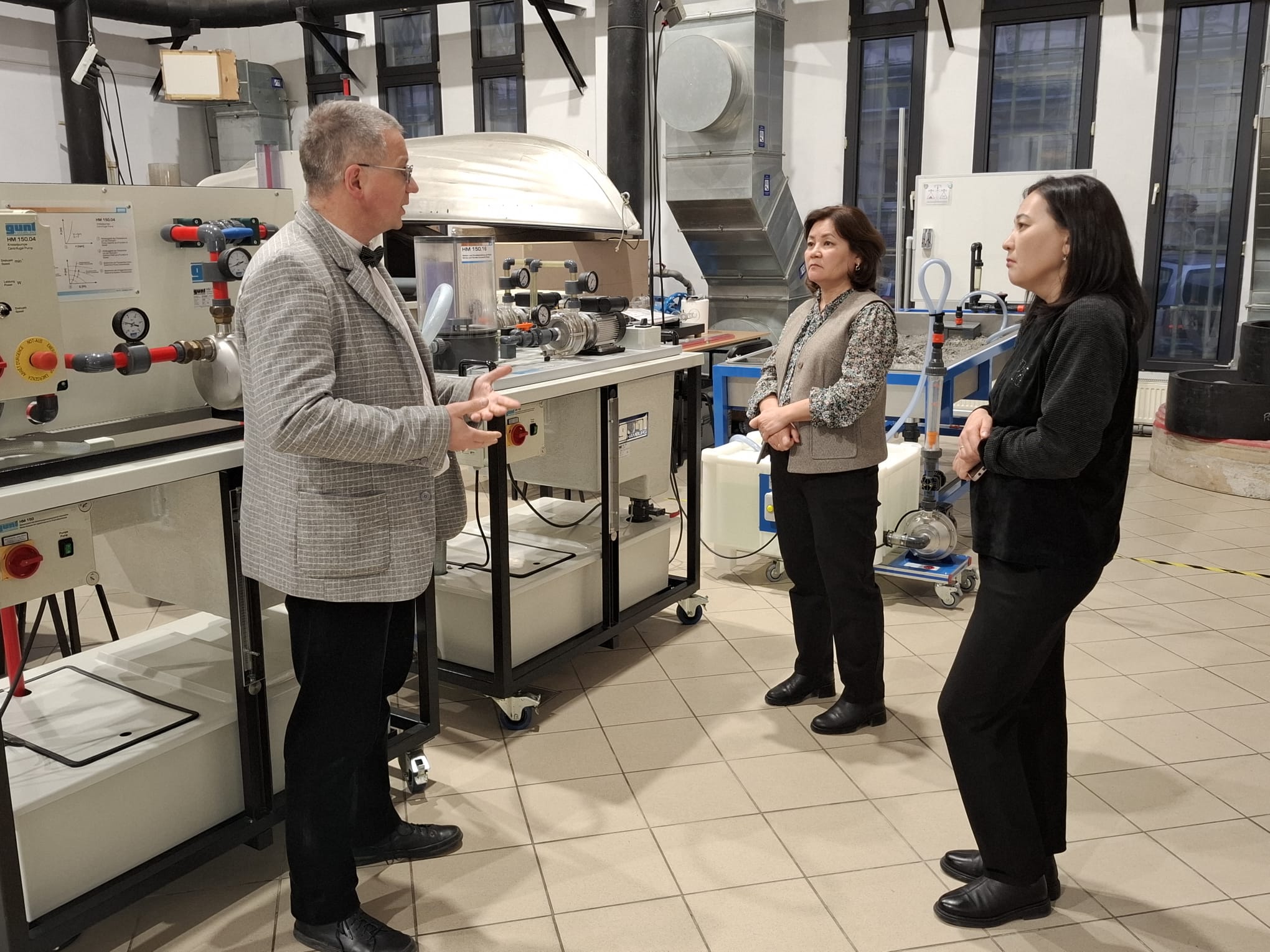 Научно-исследовательский визит и развитие международного сотрудничества