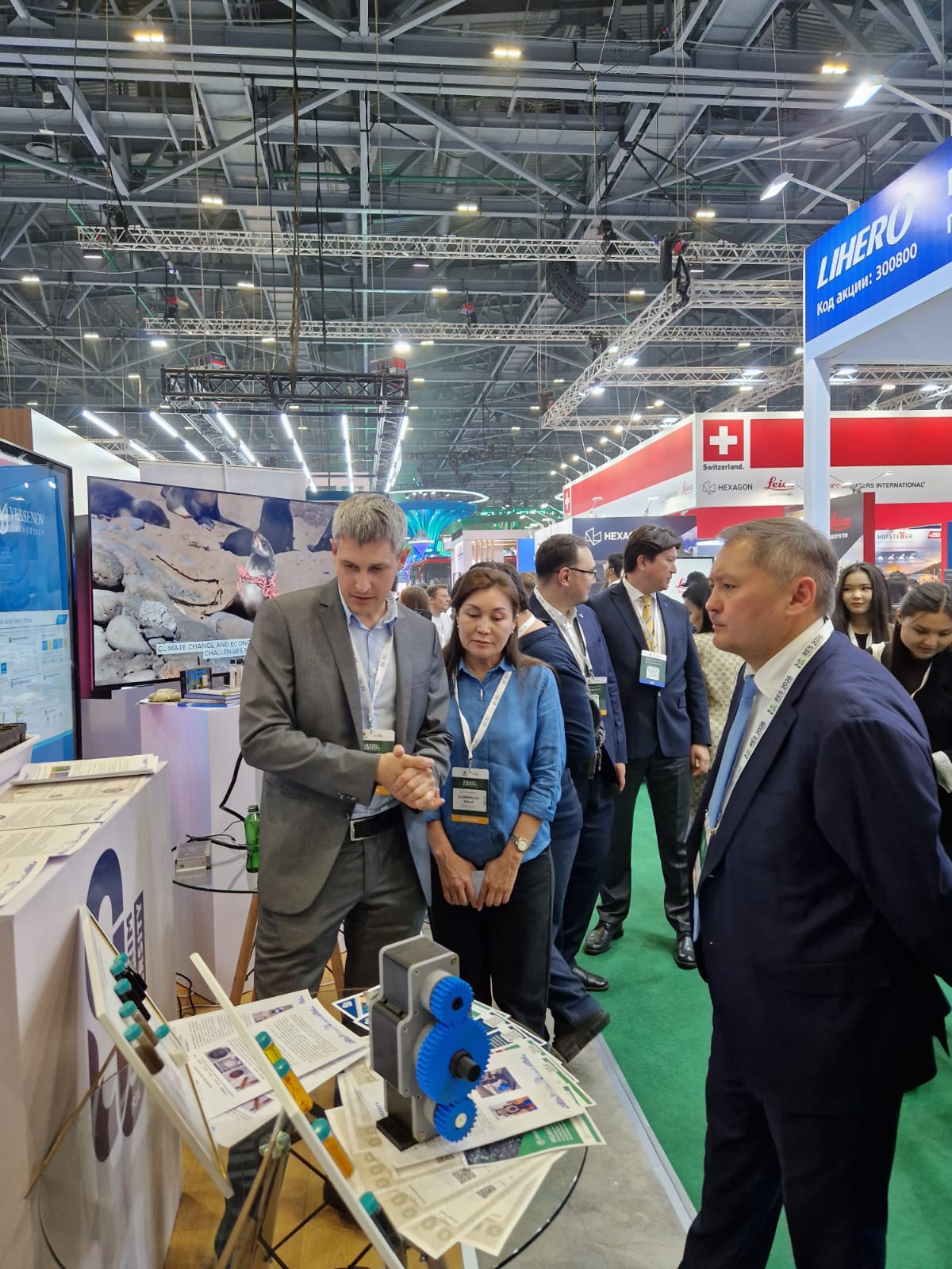 Shakarim University на международной экологической выставке саммита