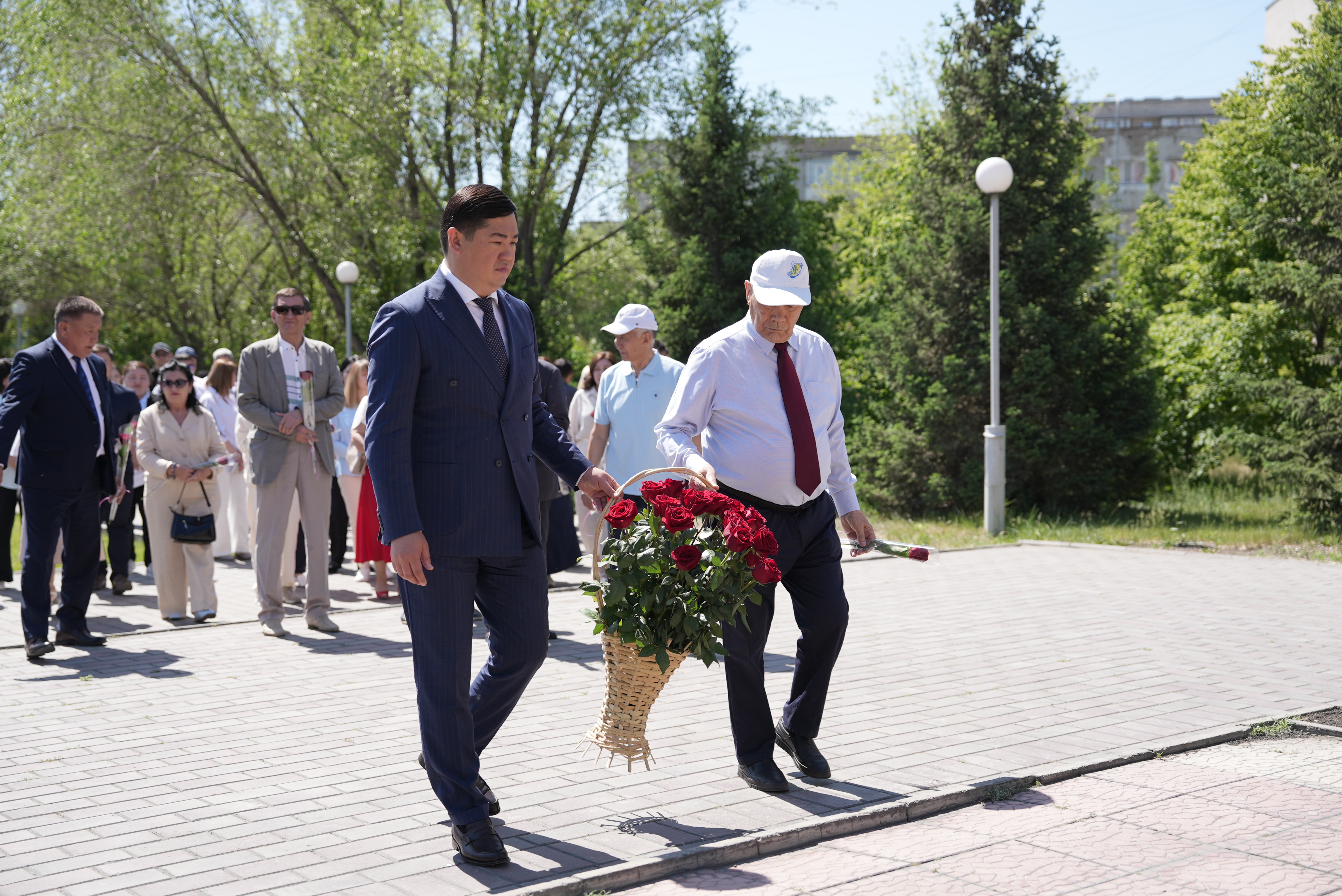 Рана в памяти народа: дань уважения духу Шакарима