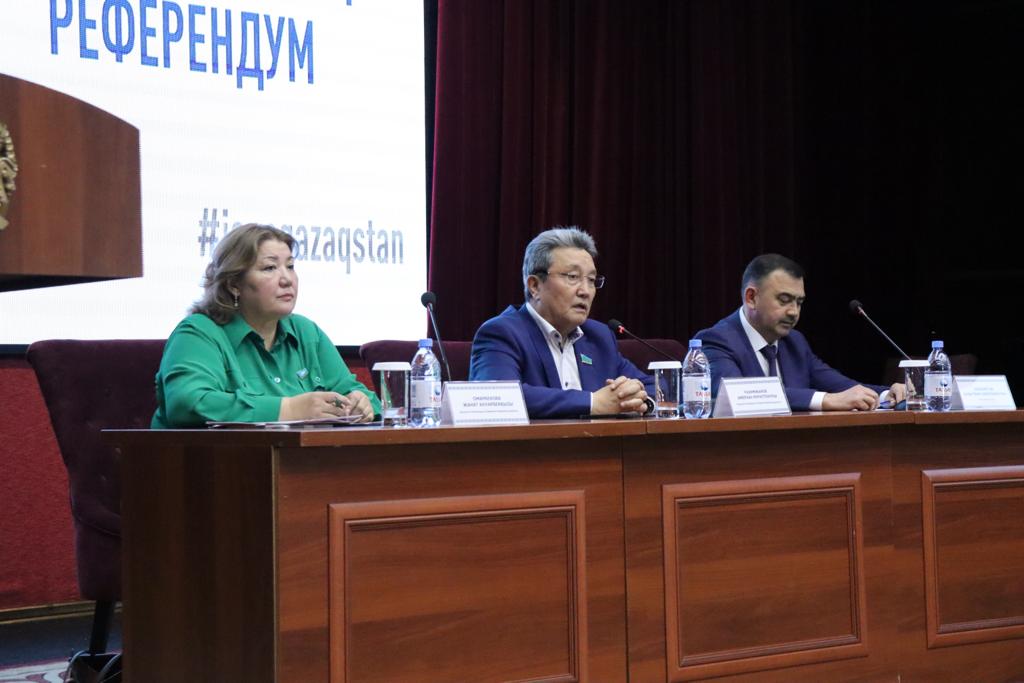 ХАЛЫҚ ҚАЛАУЛЫЛАРЫ  ШӘКӘРІМ ШАҢЫРАҒЫНДА