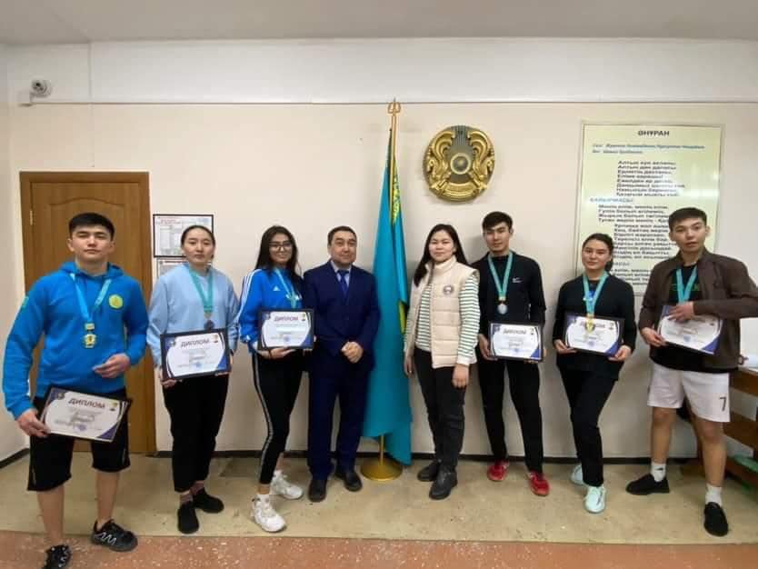 КТО СТАЛ ЛУЧШИМ ИГРОКОМ ТУРНИРА ПО НАСТОЛЬНОМУ ТЕННИСУ?