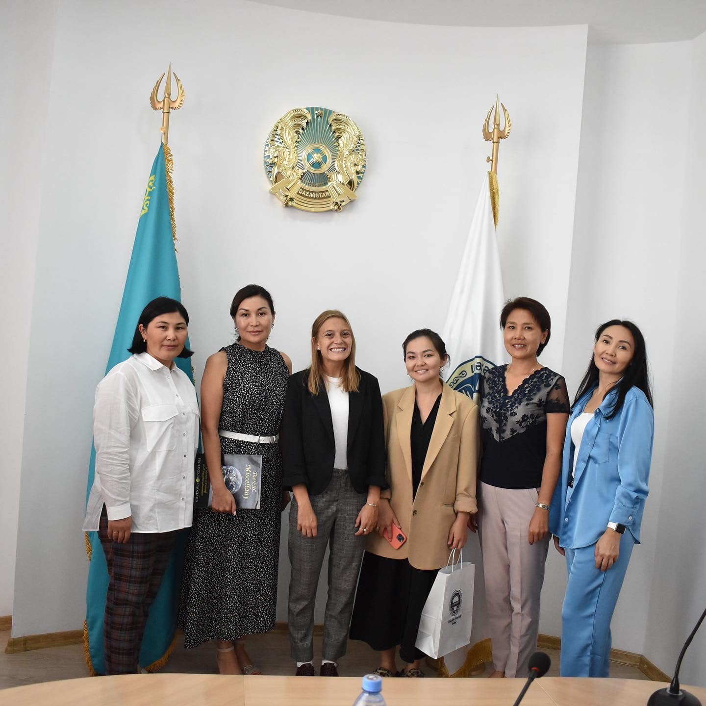 ЭММА ЛАРСОН В SHAKARIM UNIVERSITY