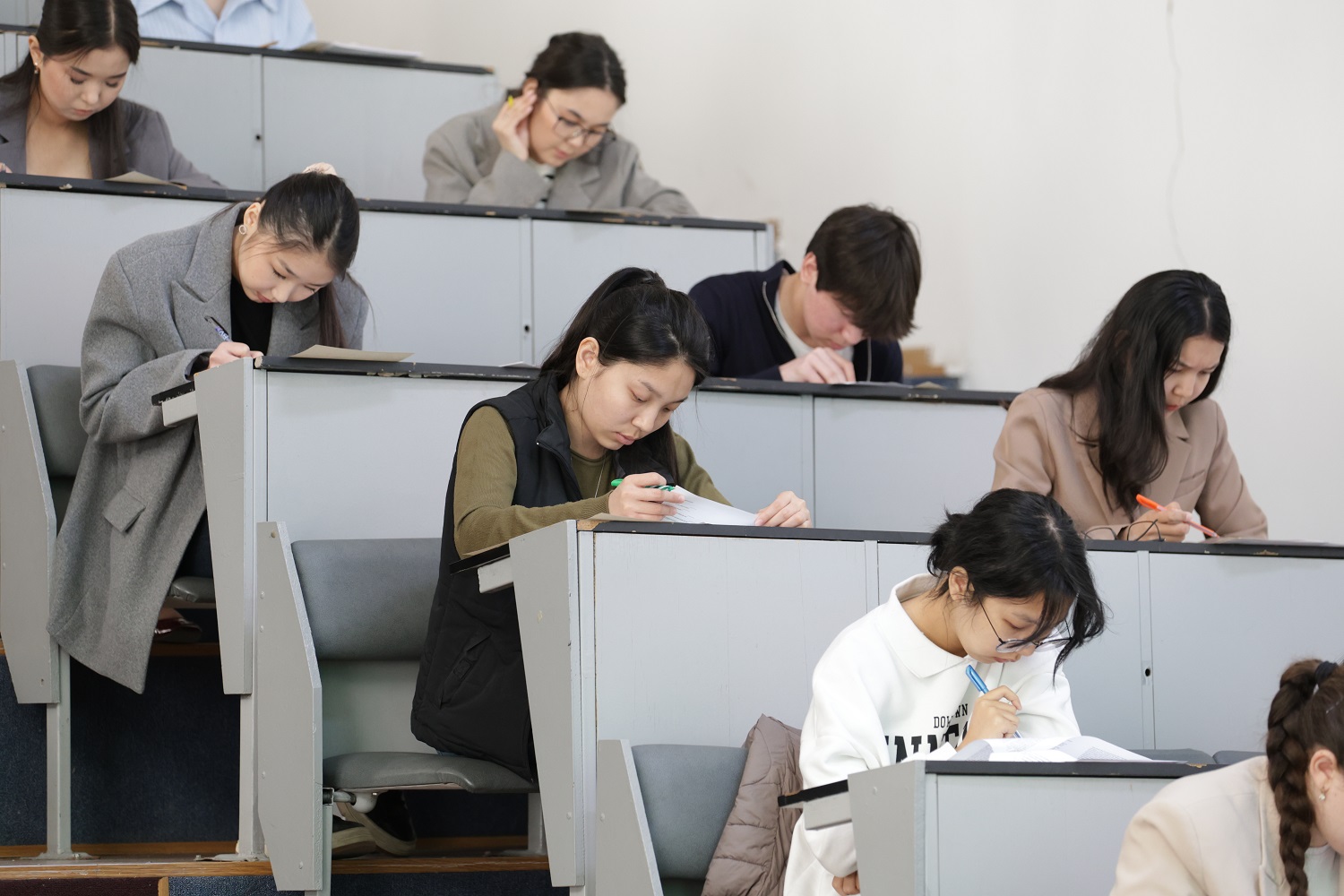 АКАДЕМИЯЛЫҚ ҰТҚЫРЛЫҚ