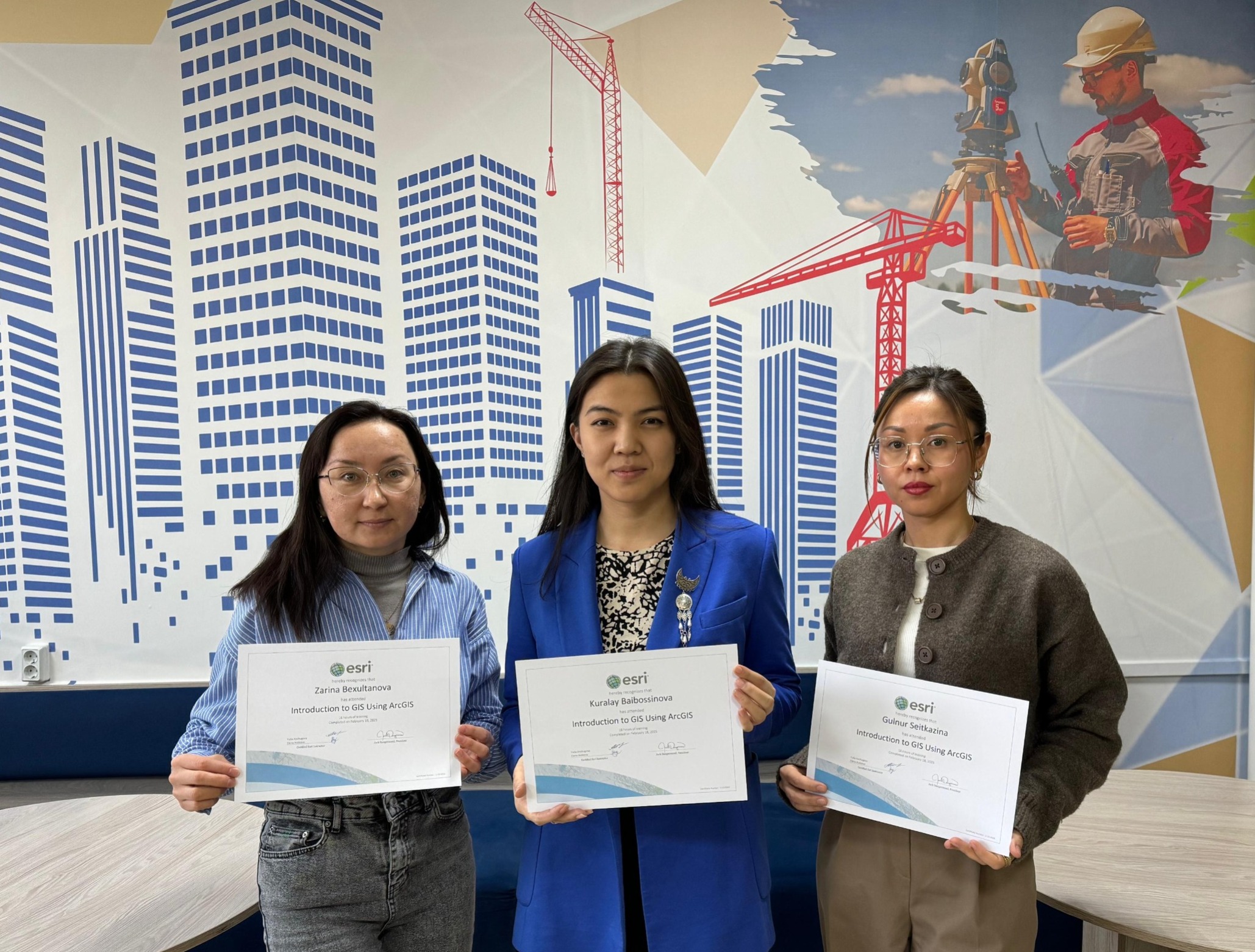 МОЛОДЫЕ УЧЕНЫЕ ЗАВЕРШИЛИ НАЧАЛЬНЫЙ КУРС ПО ИСПОЛЬЗОВАНИЮ ГЕОИНФОРМАЦИОННЫХ СИСТЕМ