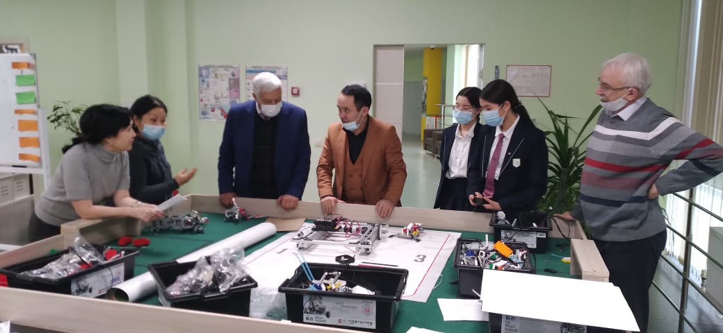 МЕДИА АЙДАР:  ФАКУЛЬТЕТ ТЫНЫСЫ: ЖМФ / ҚАЗАҚСТАНДЫҚ МЕКТЕПТЕРДІҢ БОЛАШАҒЫ ЗОР