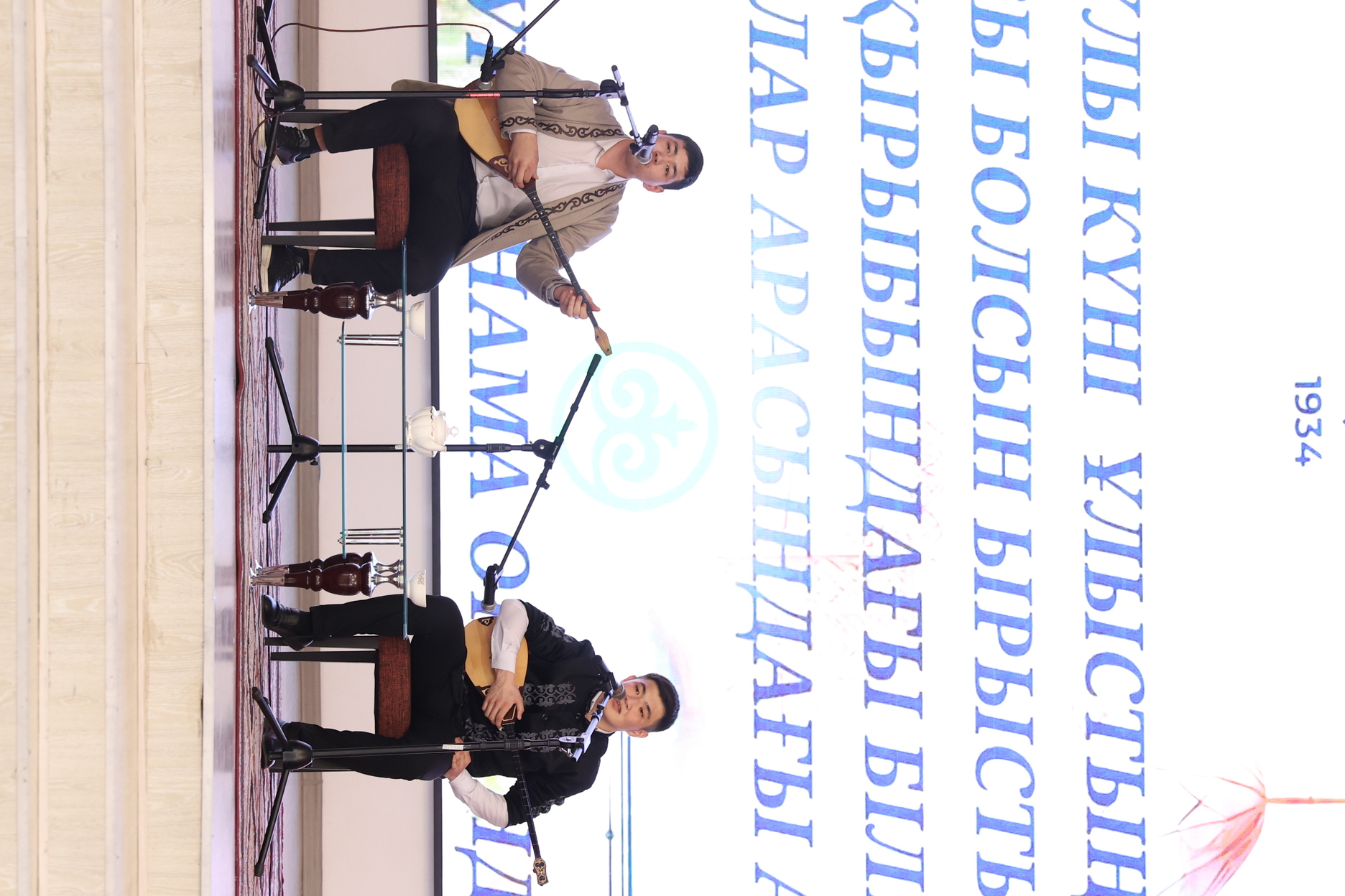 НАУРЫЗДА ҚАЙТА ЖАҢҒЫРҒАН СТУДЕНТТЕР АЙТЫСЫ 