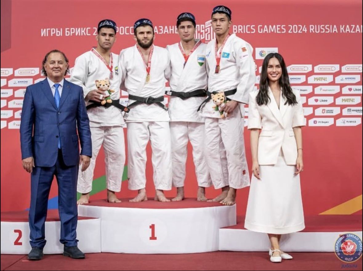 СТУДЕНТ SHAKARIM UNIVERSITY ЖАЛҒАС ҚАЙРОЛЛА – БРОНЗОВЫЙ ПРИЗЕР   V  СПОРТИВНЫХ ИГР СТРАН  БРИКС