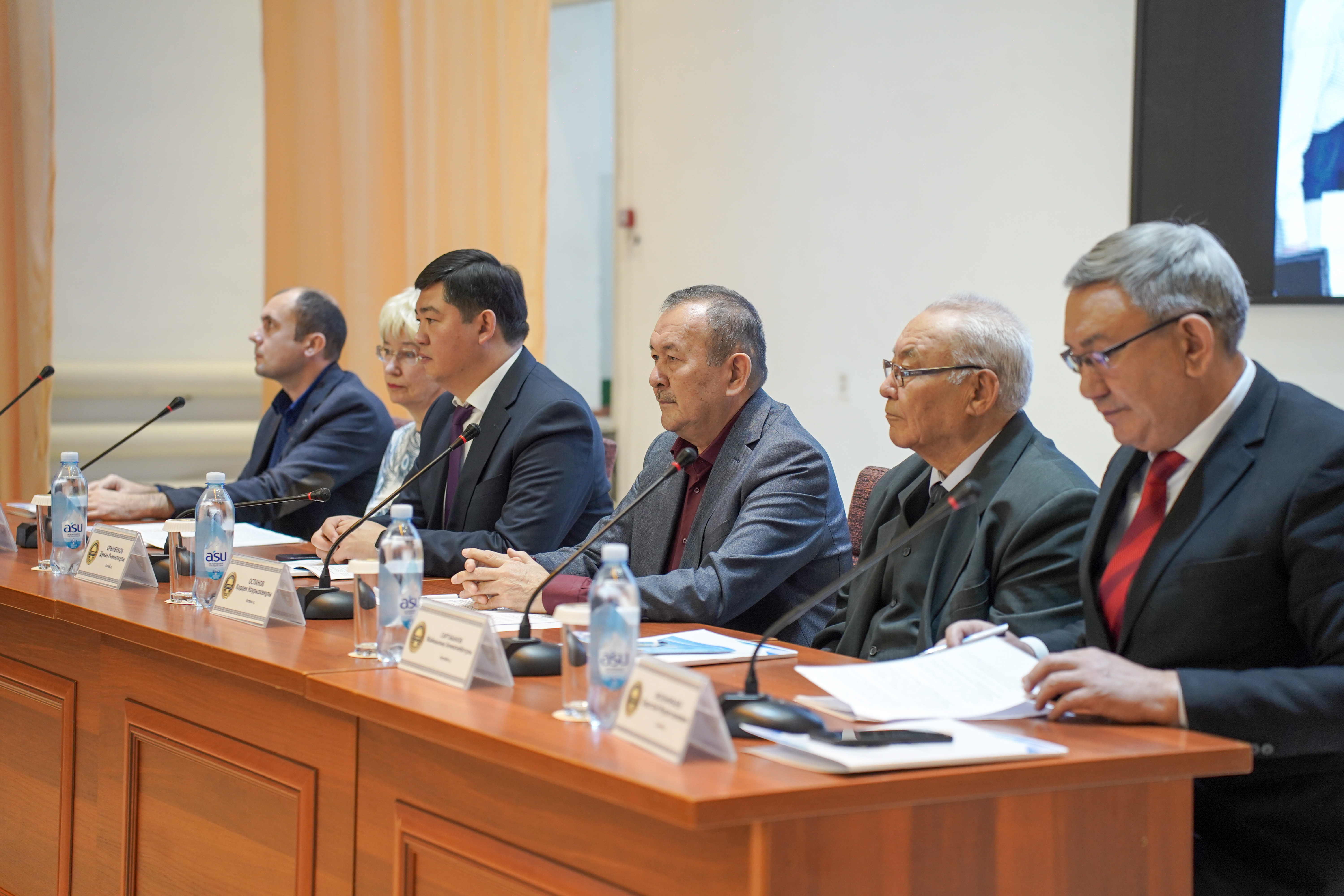 ШӘКӘРІМ УНИВЕРСИТЕТІ АТАҚТЫ МАТЕМАТИКТІҢ 100 ЖЫЛДЫҒЫН АТАП ӨТТІ