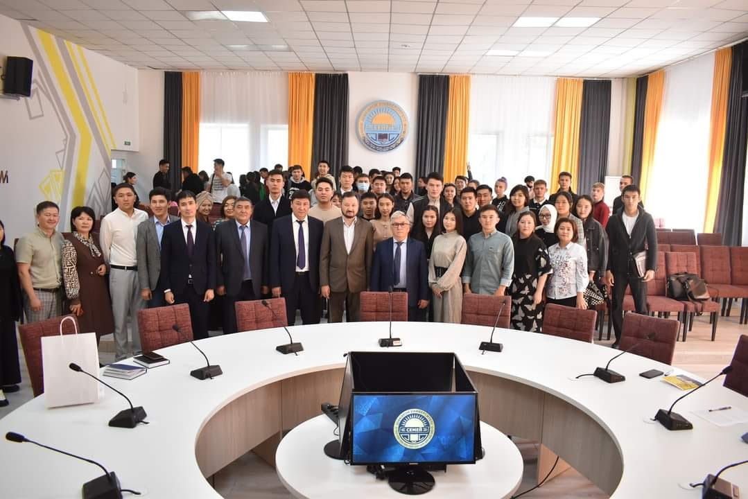 ТАБЫСТЫ АДАММЕН СӘТТІ КЕЗДЕСУ!