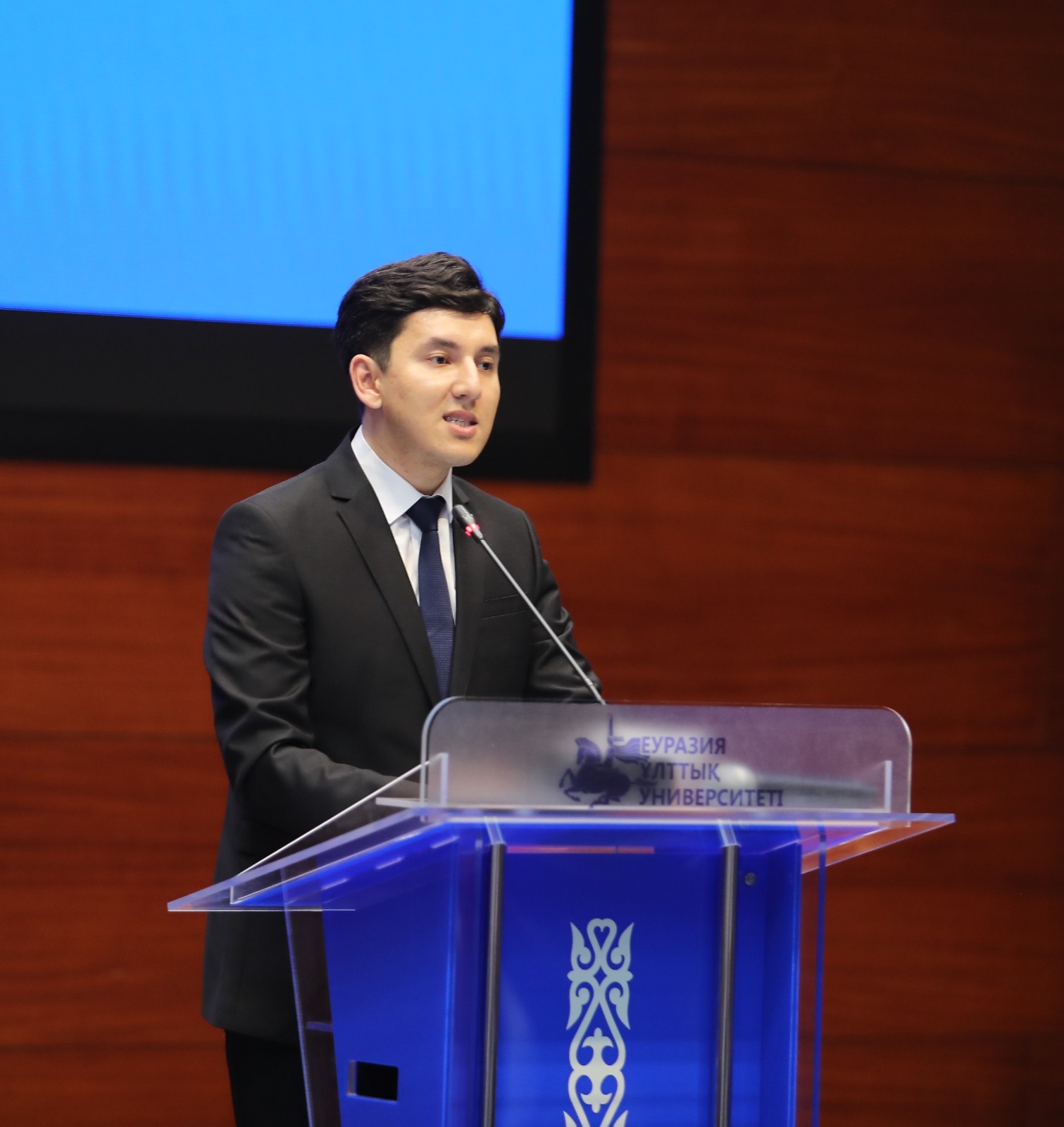 Ильяс Жумадилов, PhD, заведующий кафедры геодезии и строительства Shakarim University:   «Пока я говорю с этой трибуны, мой университет открывает новые лаборатории»