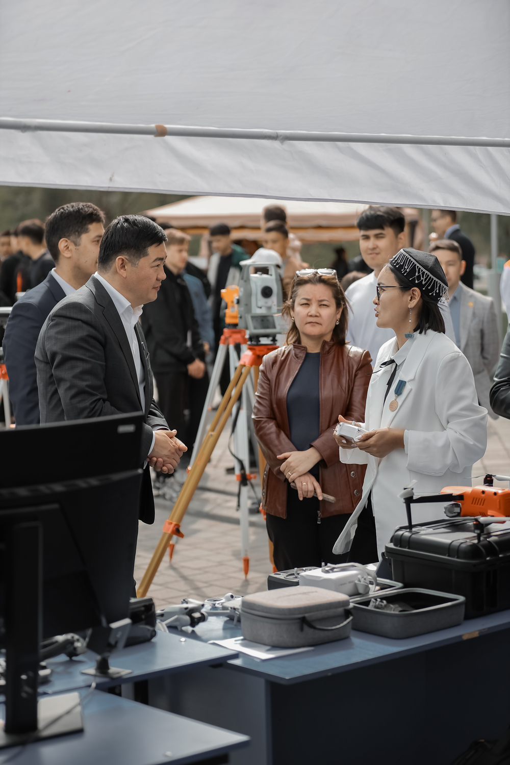 INNOVATE SHAKARIM UNIVERSITY   Реальный рост. Реальные вызовы. Реальные люди. 