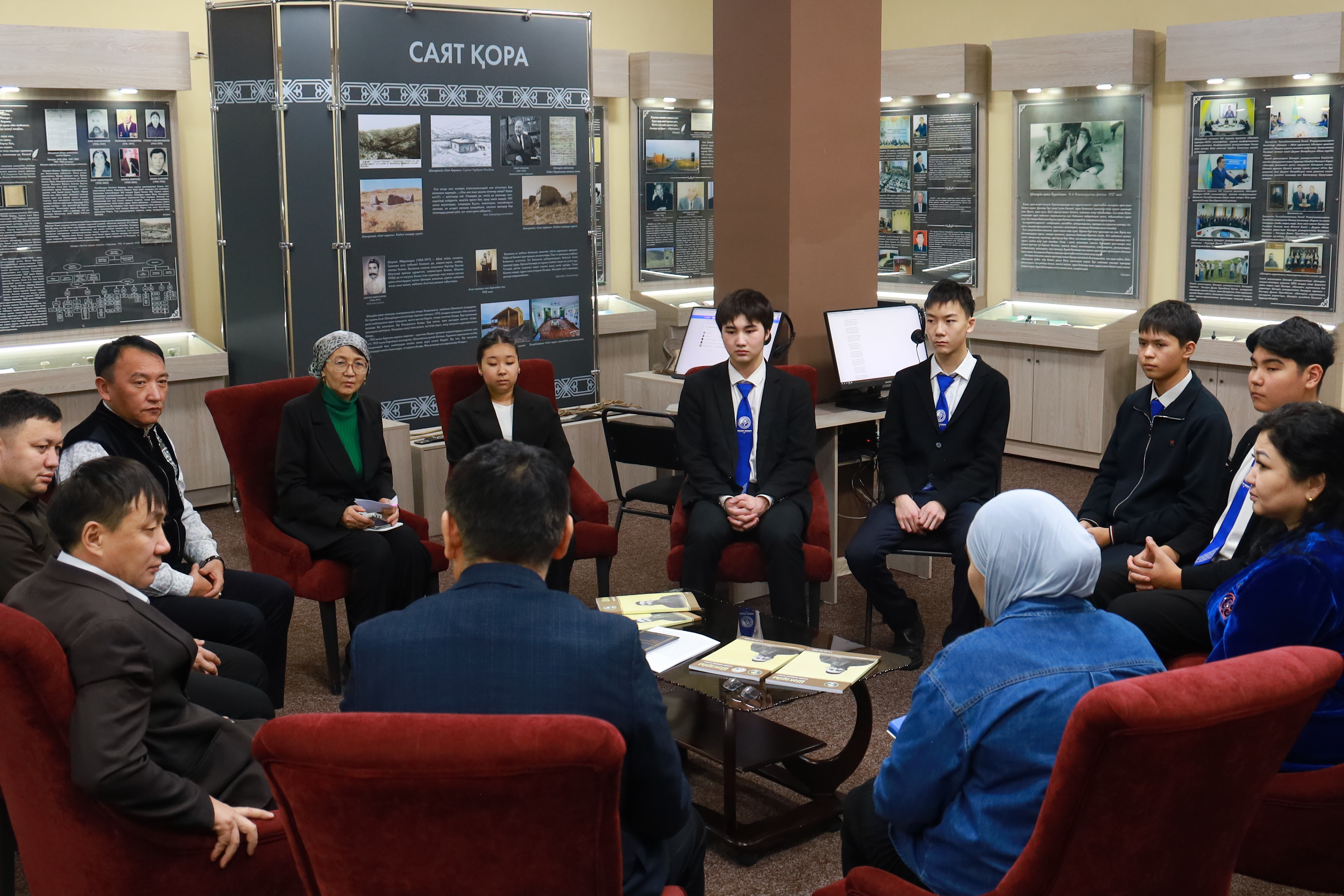 Шәкәрімнің «Саят қорасы» – феномендік құбылыс