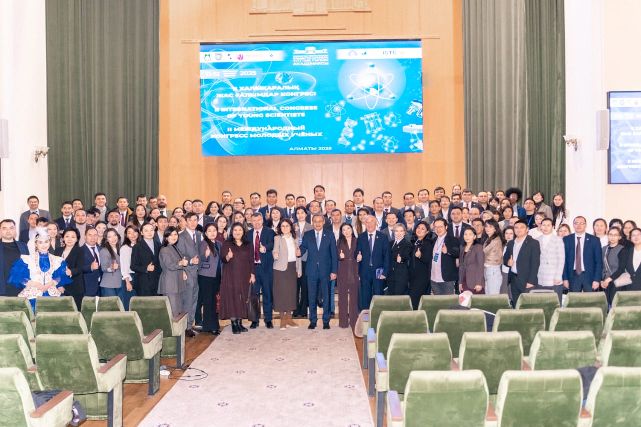 沙卡里姆大学的年轻科学家是哈萨克斯坦科学的希望