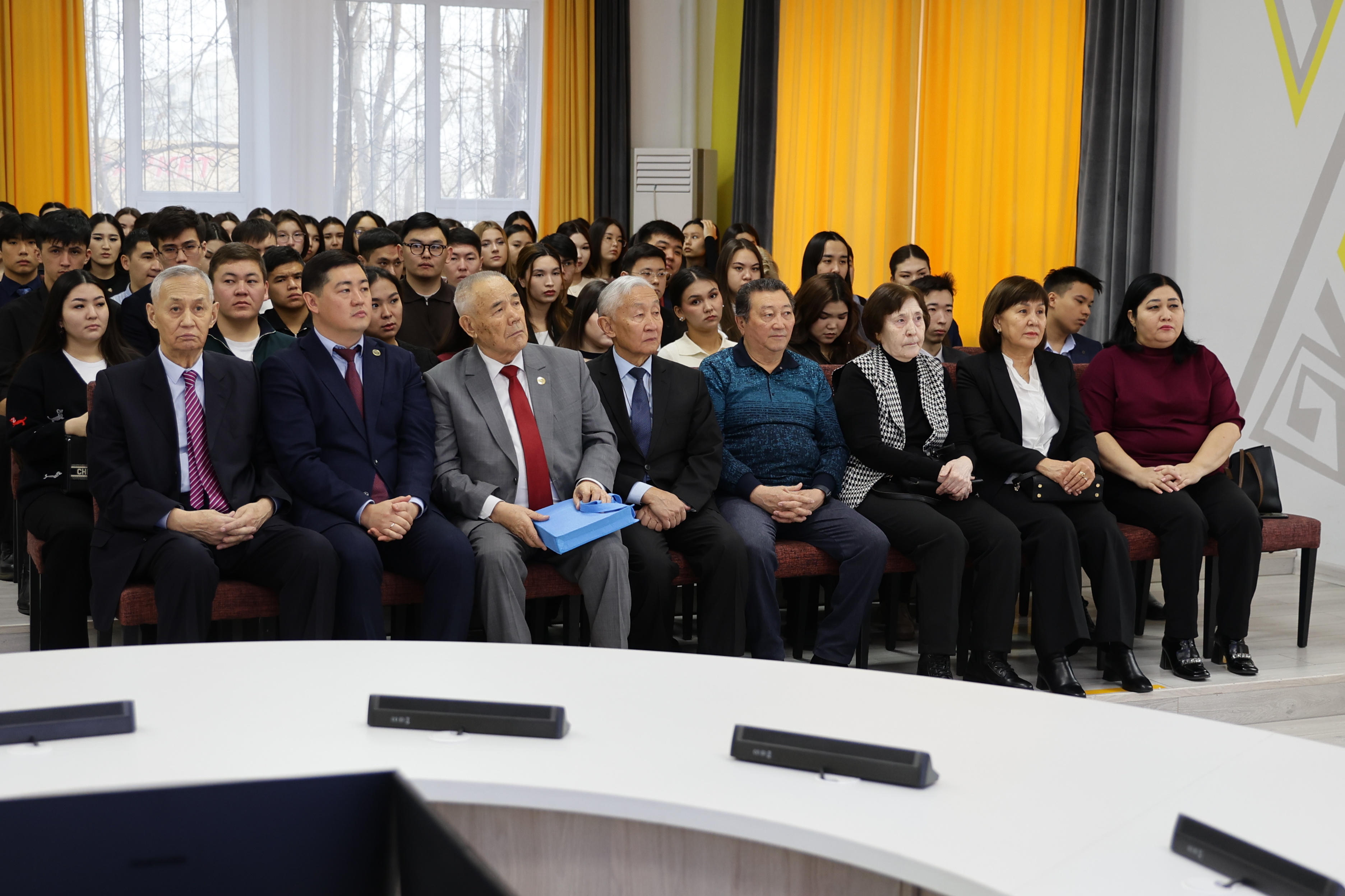 Шәкәрім университетіндегі тағылымды дәріс