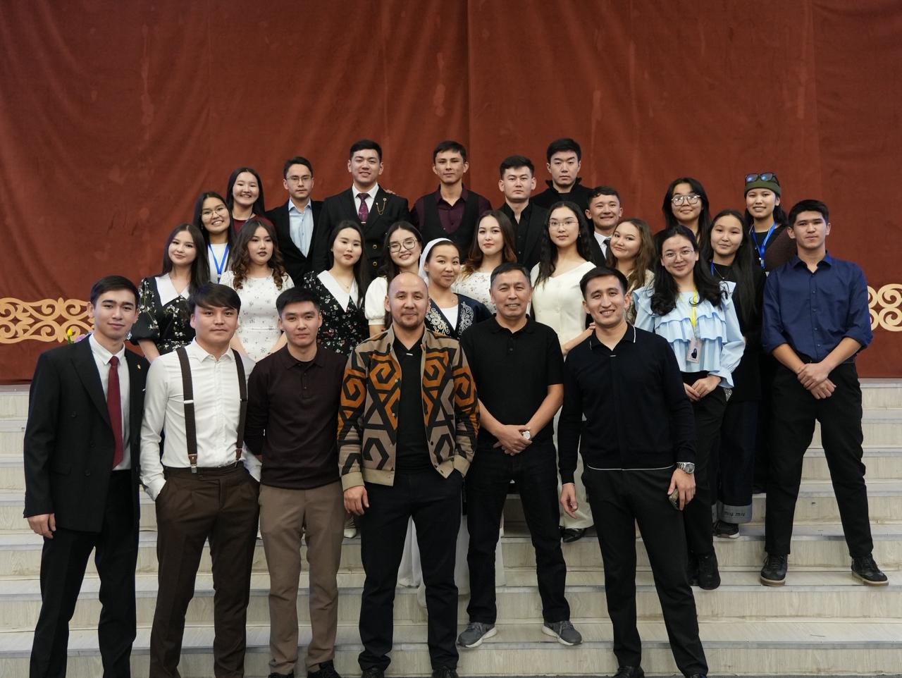 Өнердің нәзік палитрасы: Поэзия мен Музыка тоғысқан түн