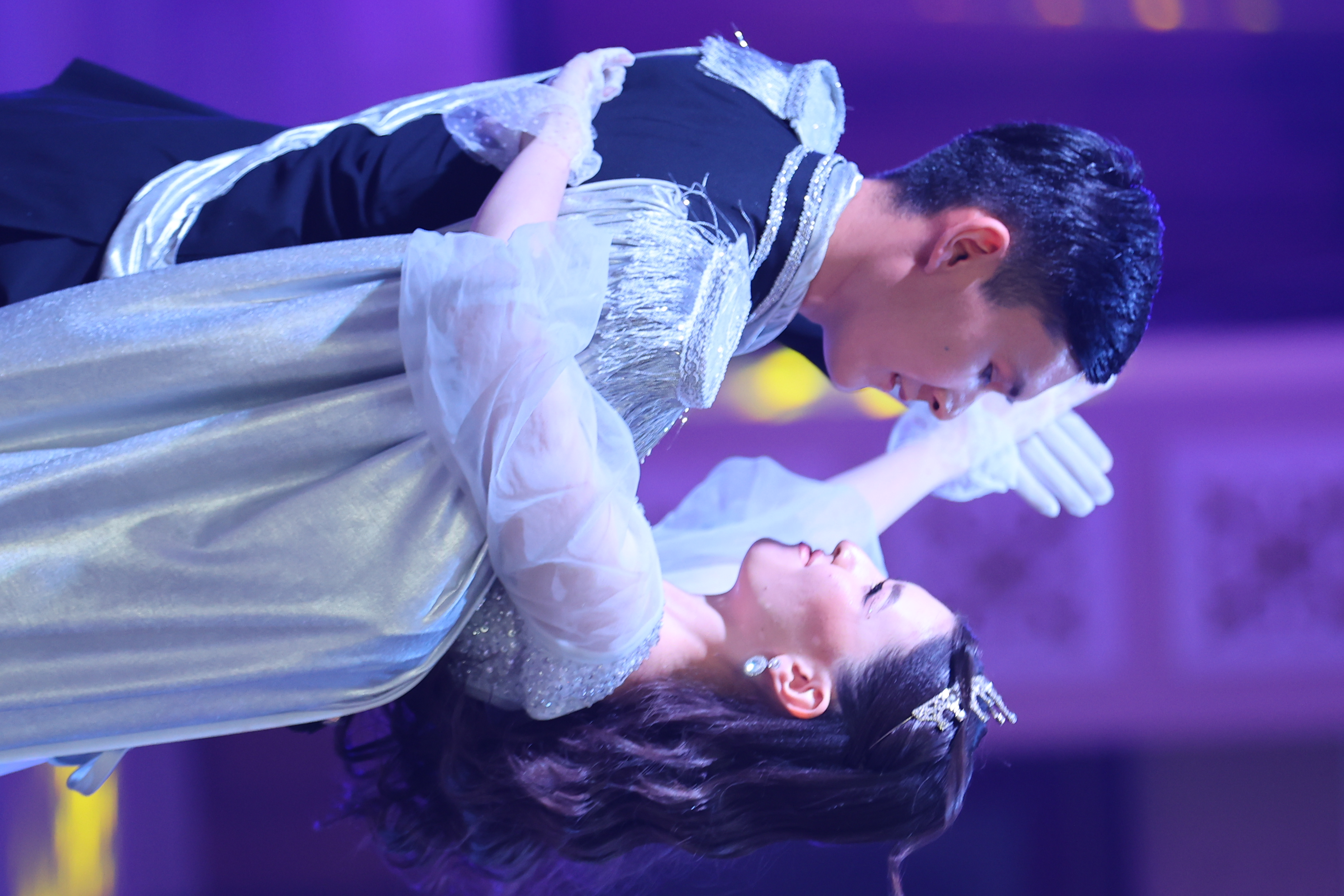 “大学舞会 – 2025”：沙卡里姆大学举办传统节日晚会