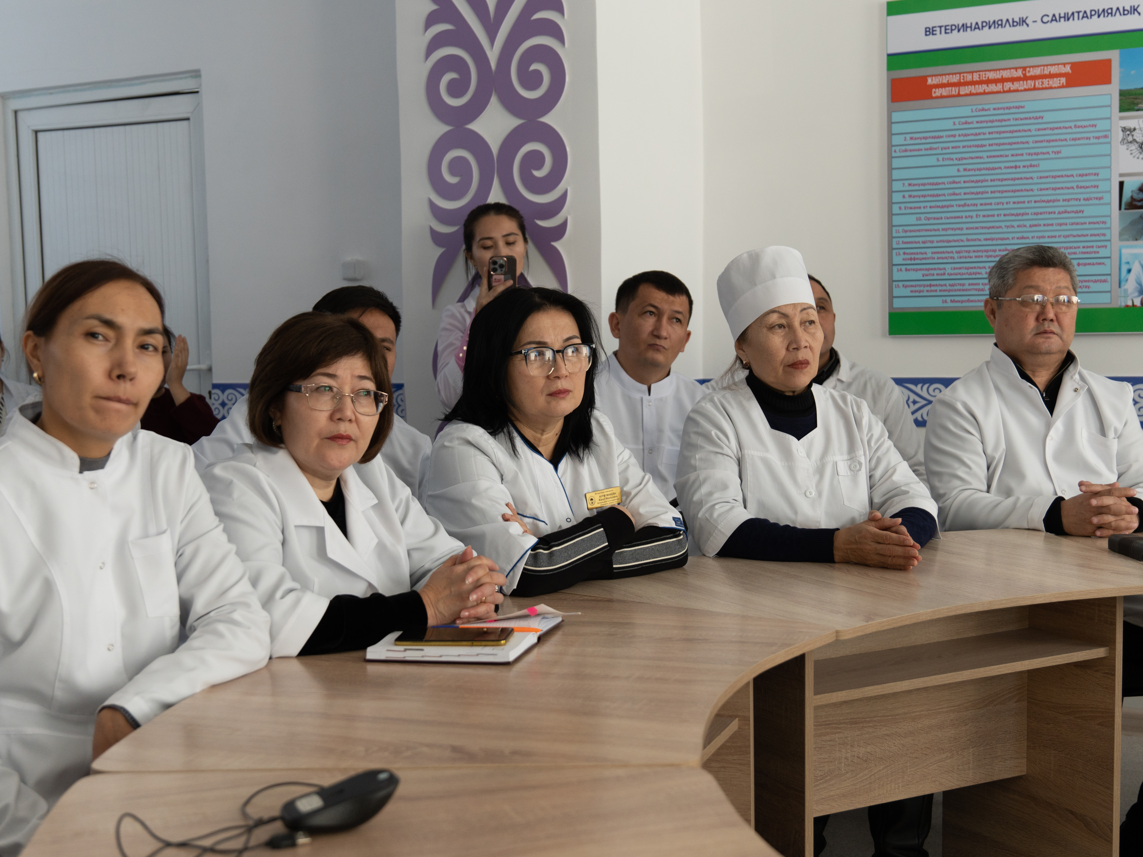 Профессор Цюрихского университета — в Shakarim University