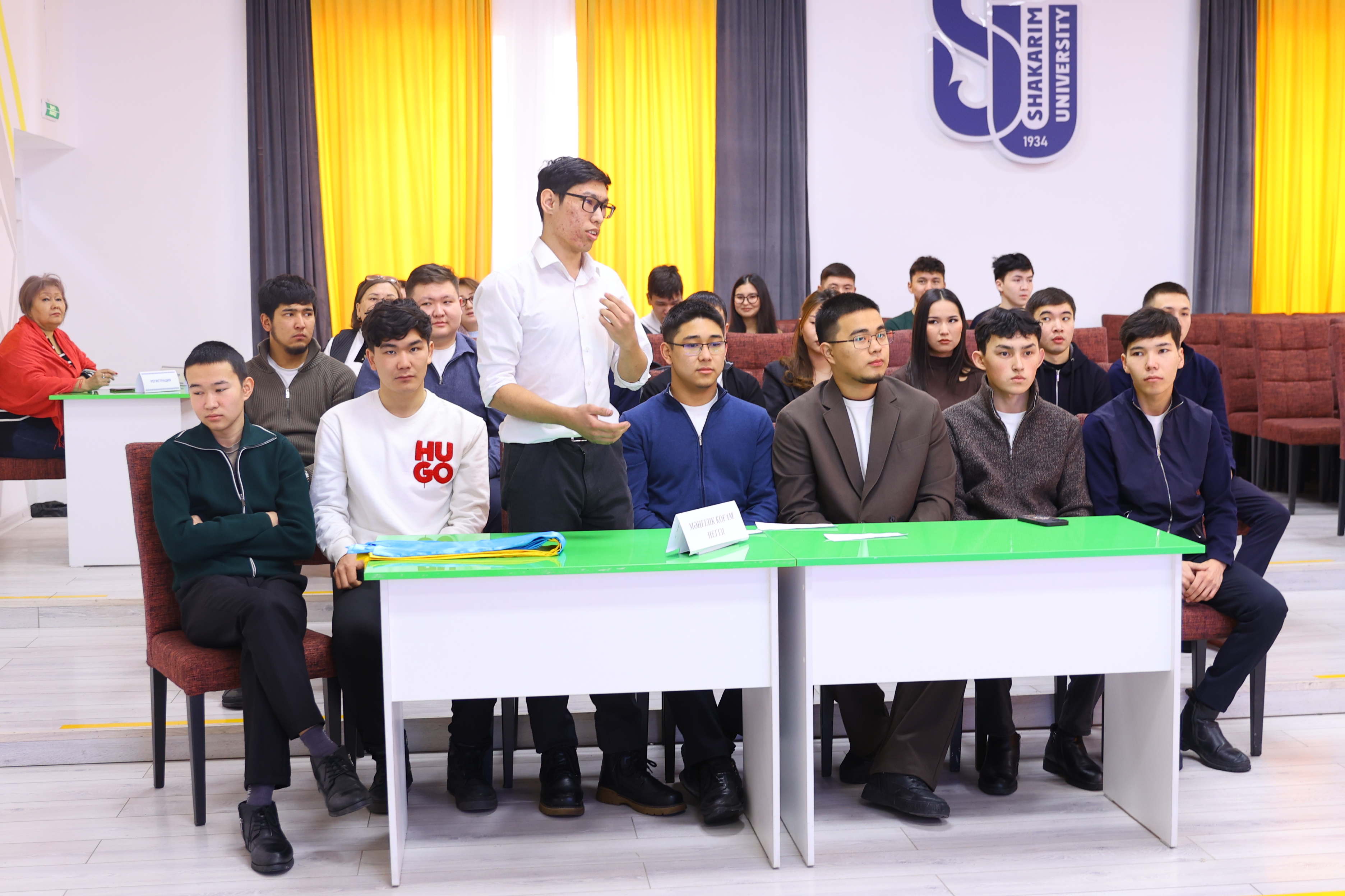 Состоялись открытые дебаты на тему «Труд делает человека героем»