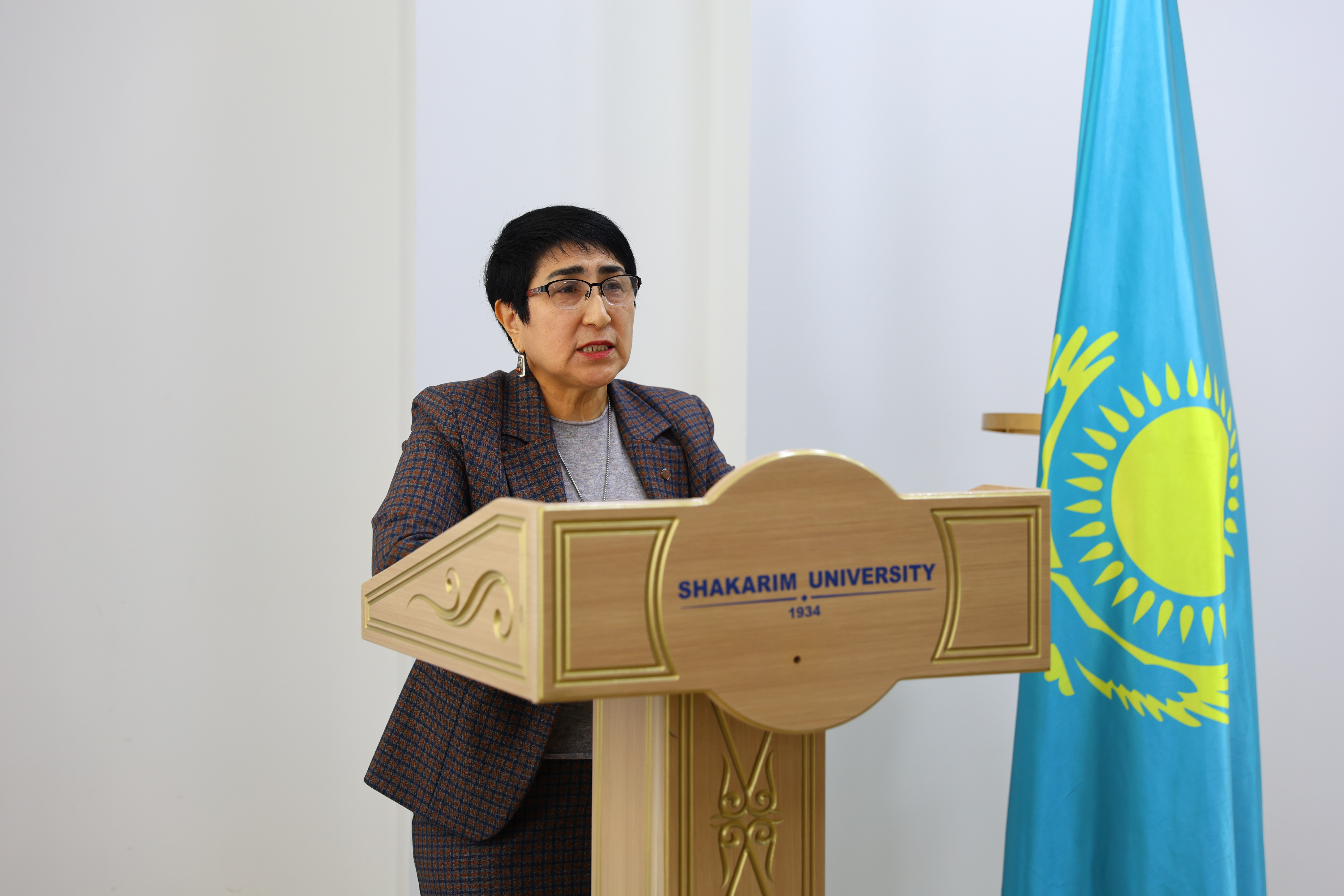 Шәкәрім университетінде жаңа Конституция жобасы талқыланды