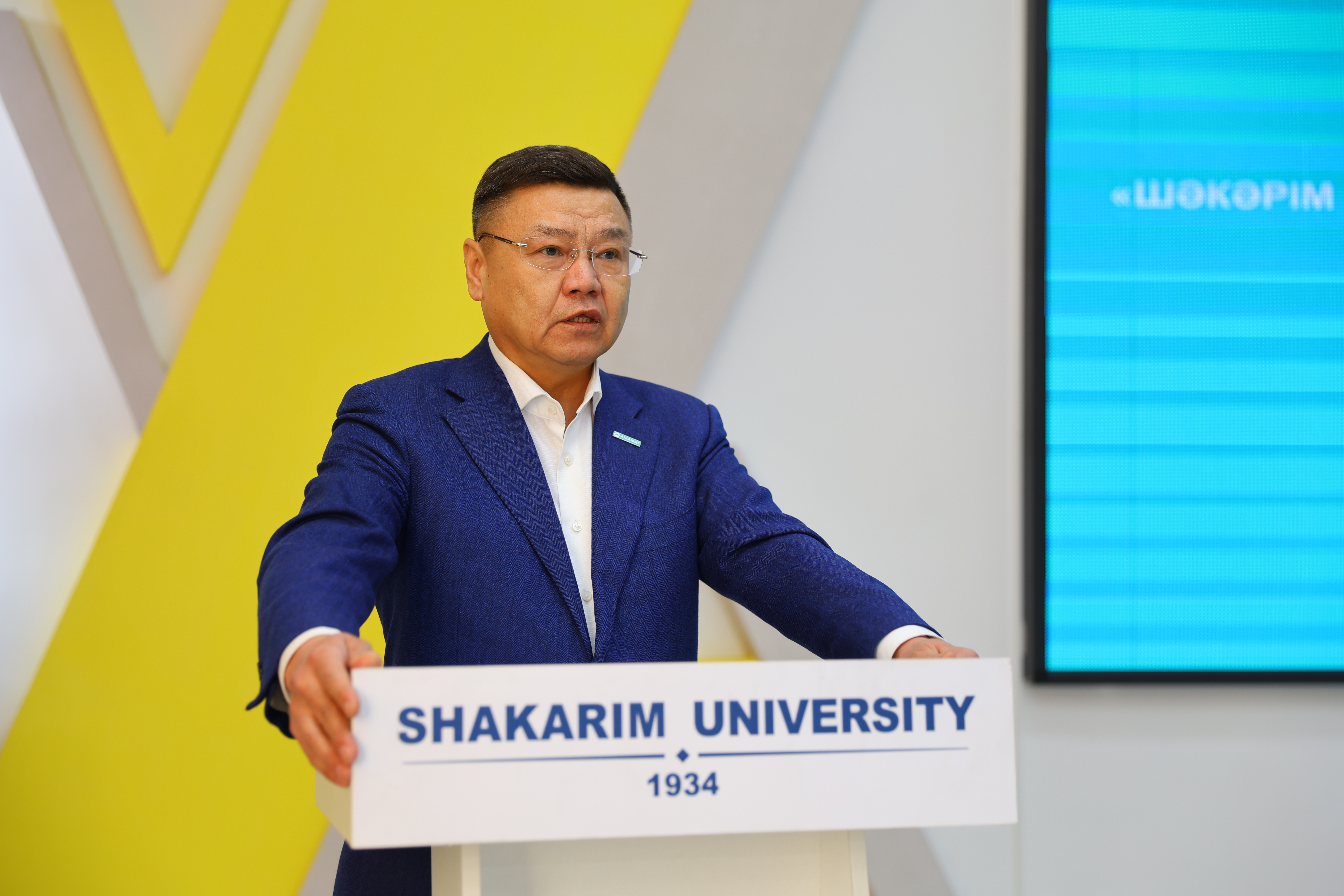 介绍了“Amanat”党的区域倡议