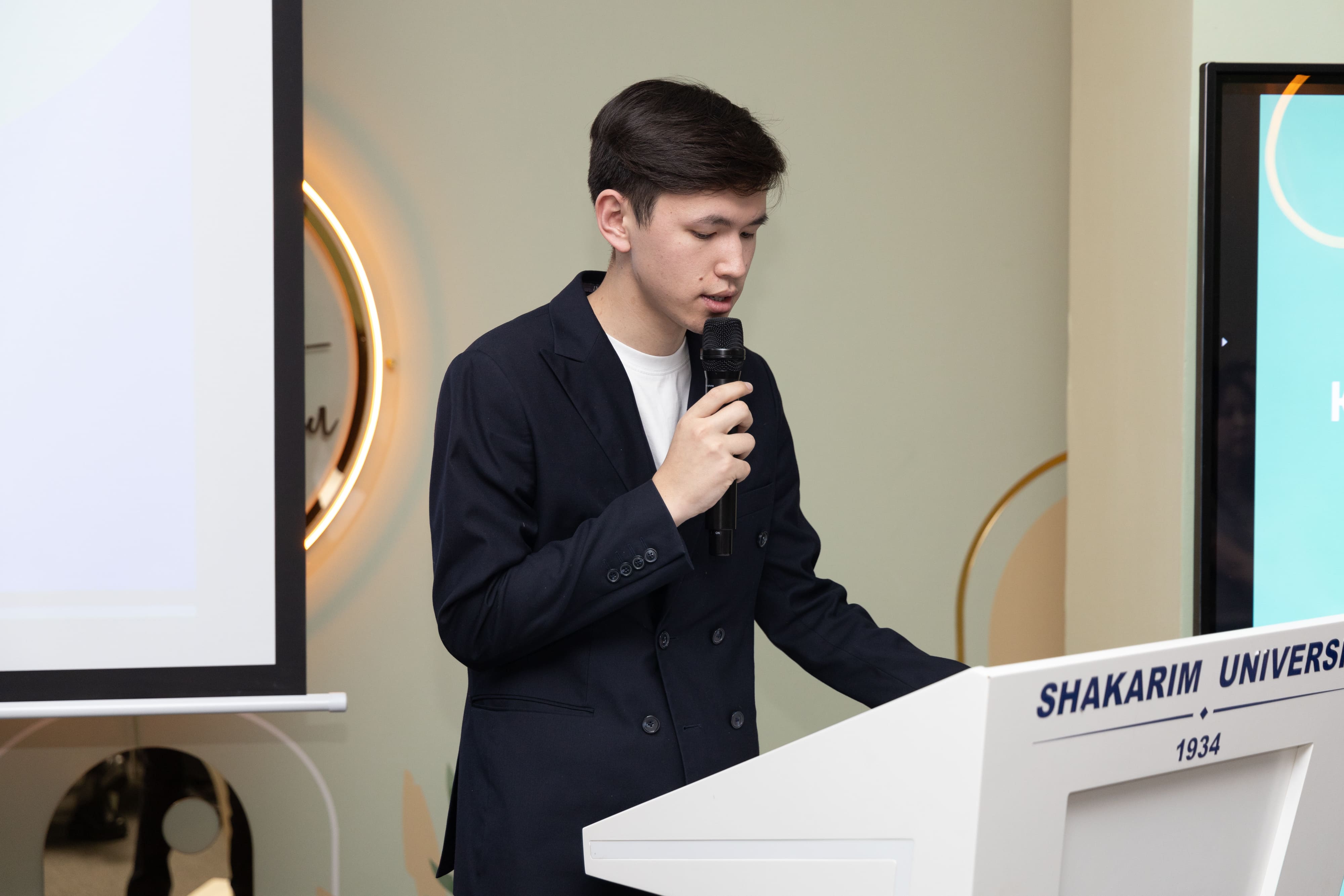 Жастар және Конституция: жаңа өзгерістер мен жаңа мүмкіндіктер