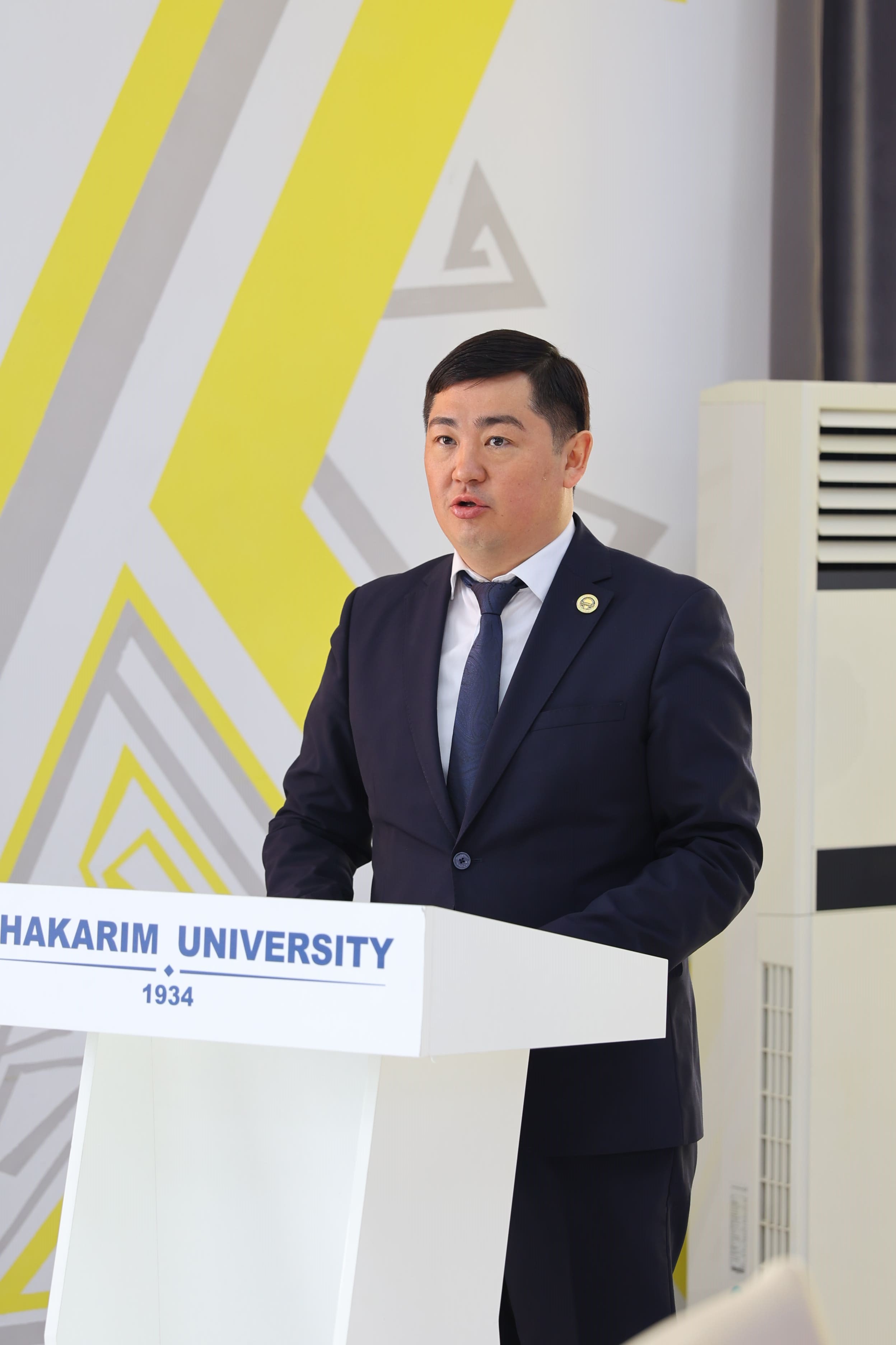 Shakarim University hosted a republican scientific conference “Historical and archaeological heritage of the Abay region: results of first research”