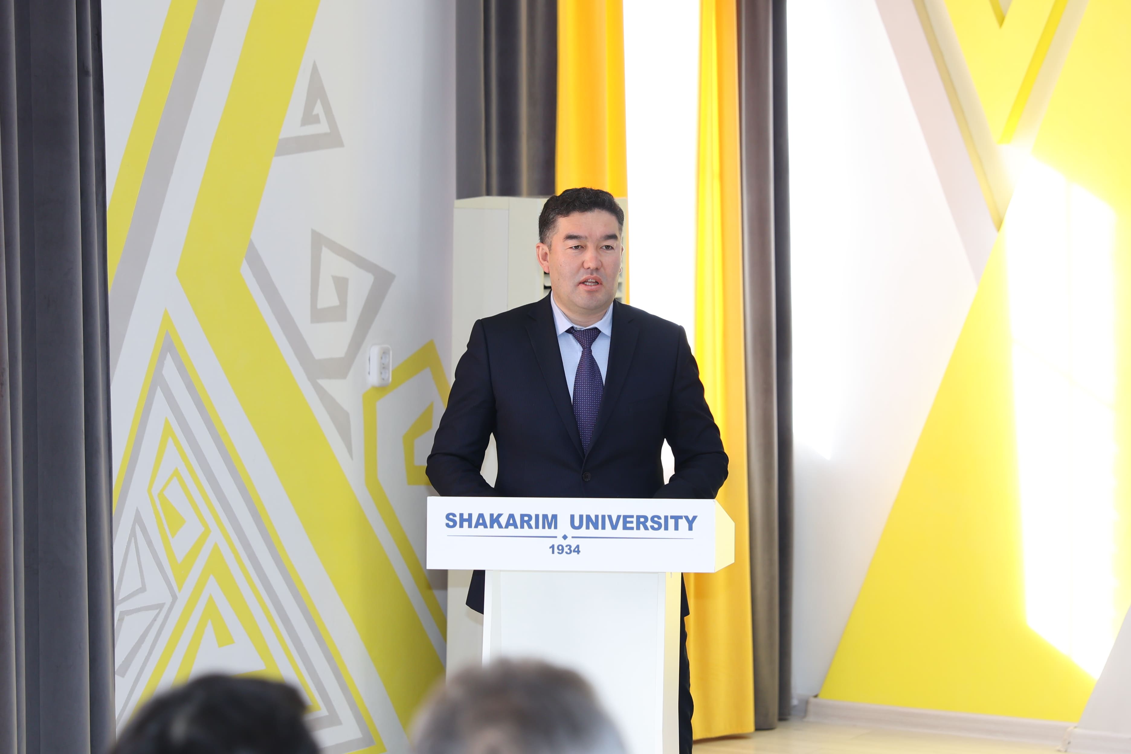 Shakarim University hosted a republican scientific conference “Historical and archaeological heritage of the Abay region: results of first research”