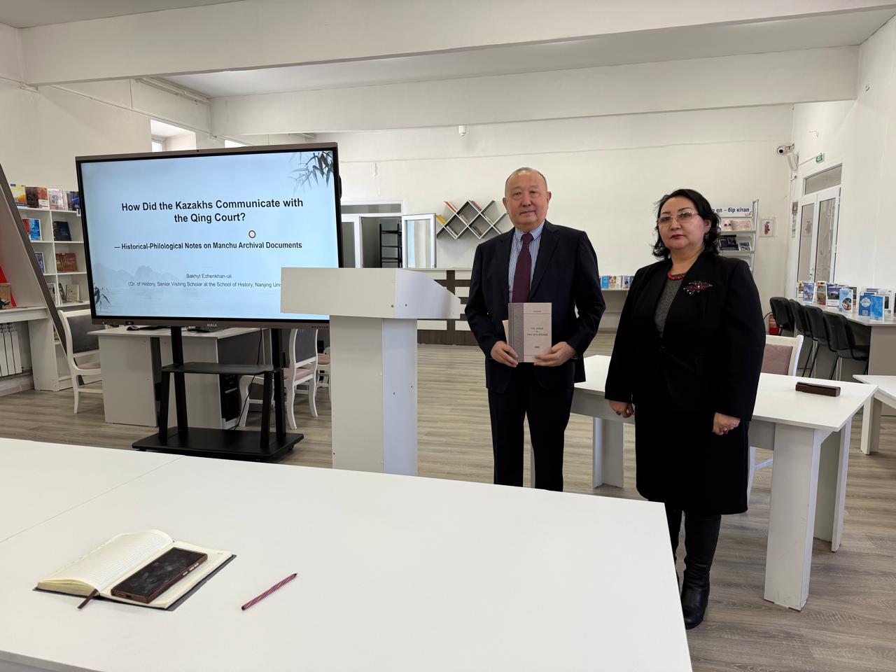 Бақыт Еженхан: «Қытай мұрағатында қазақ жеріне қатысты мыңдаған құжаттар бар»