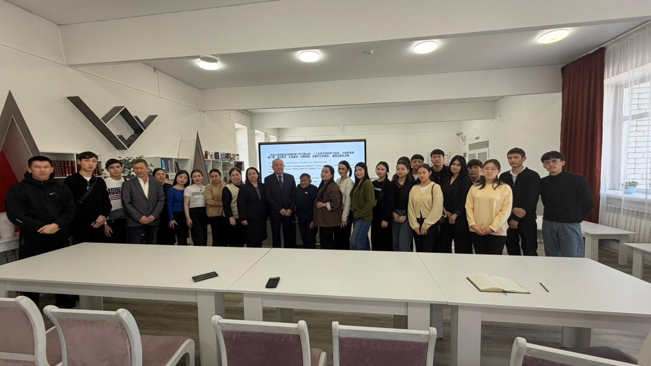 Бақыт Еженхан: «Қытай мұрағатында қазақ жеріне қатысты мыңдаған құжаттар бар»