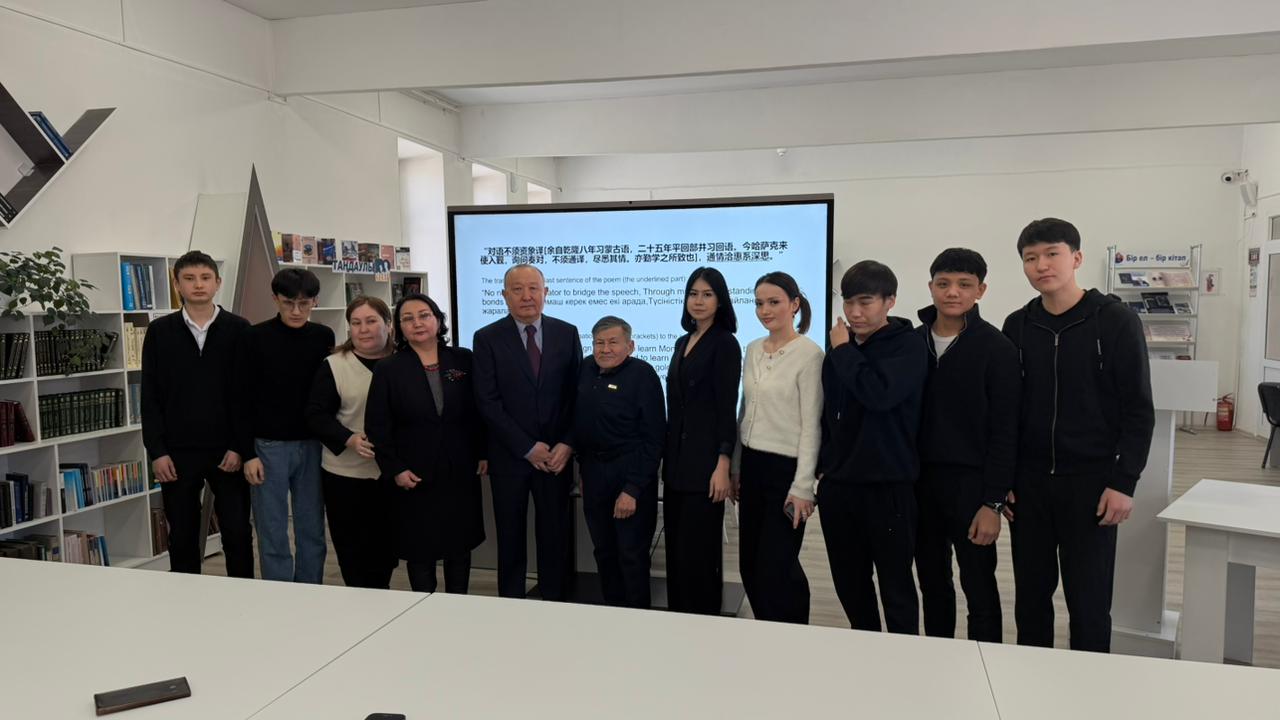 Бақыт Еженхан: «Қытай мұрағатында қазақ жеріне қатысты мыңдаған құжаттар бар»