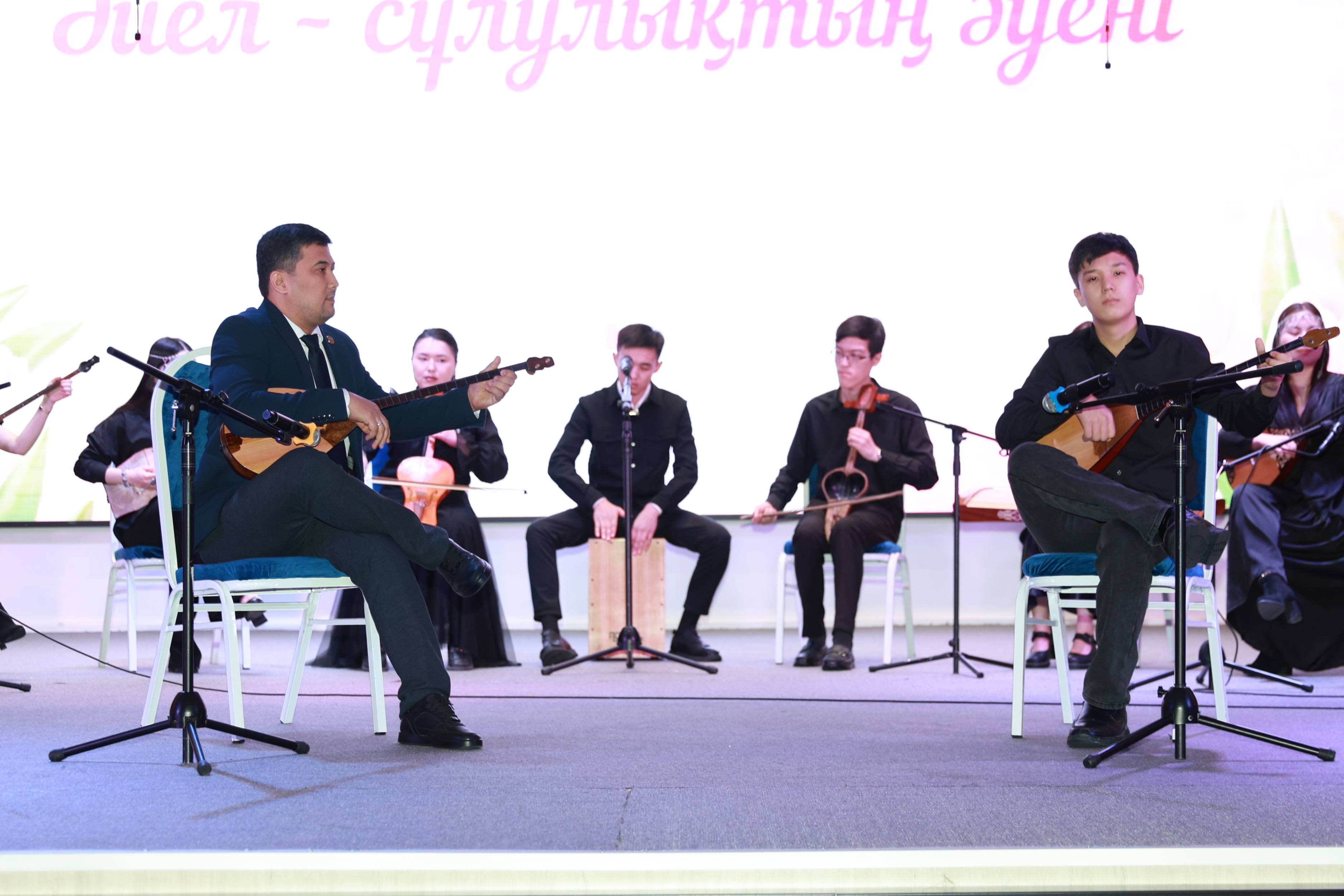 «Женщина – мелодия красоты»