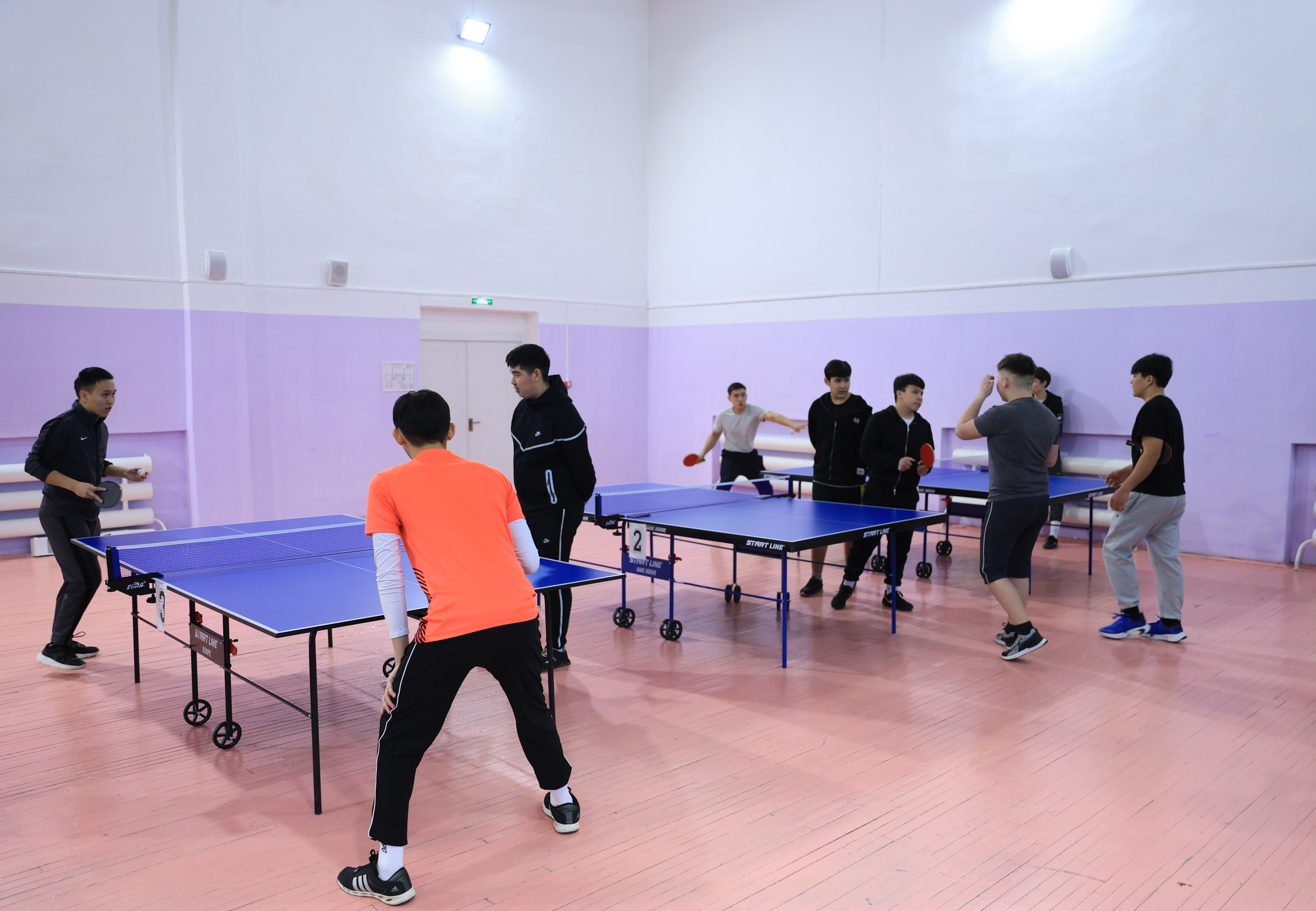 Первокурсники университета приняли участие в спортивном первенстве