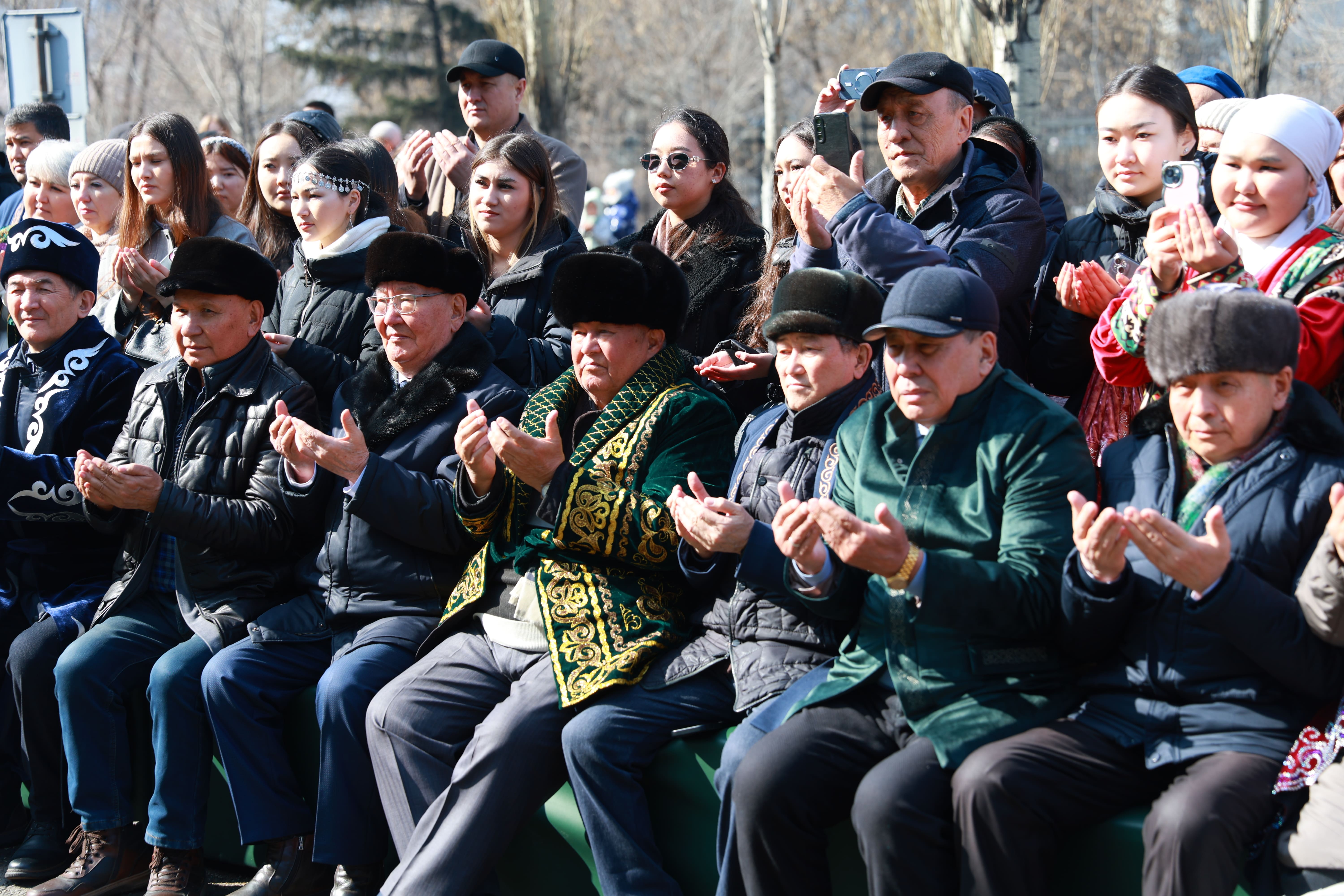 Nauryz，被春天的光芒照亮