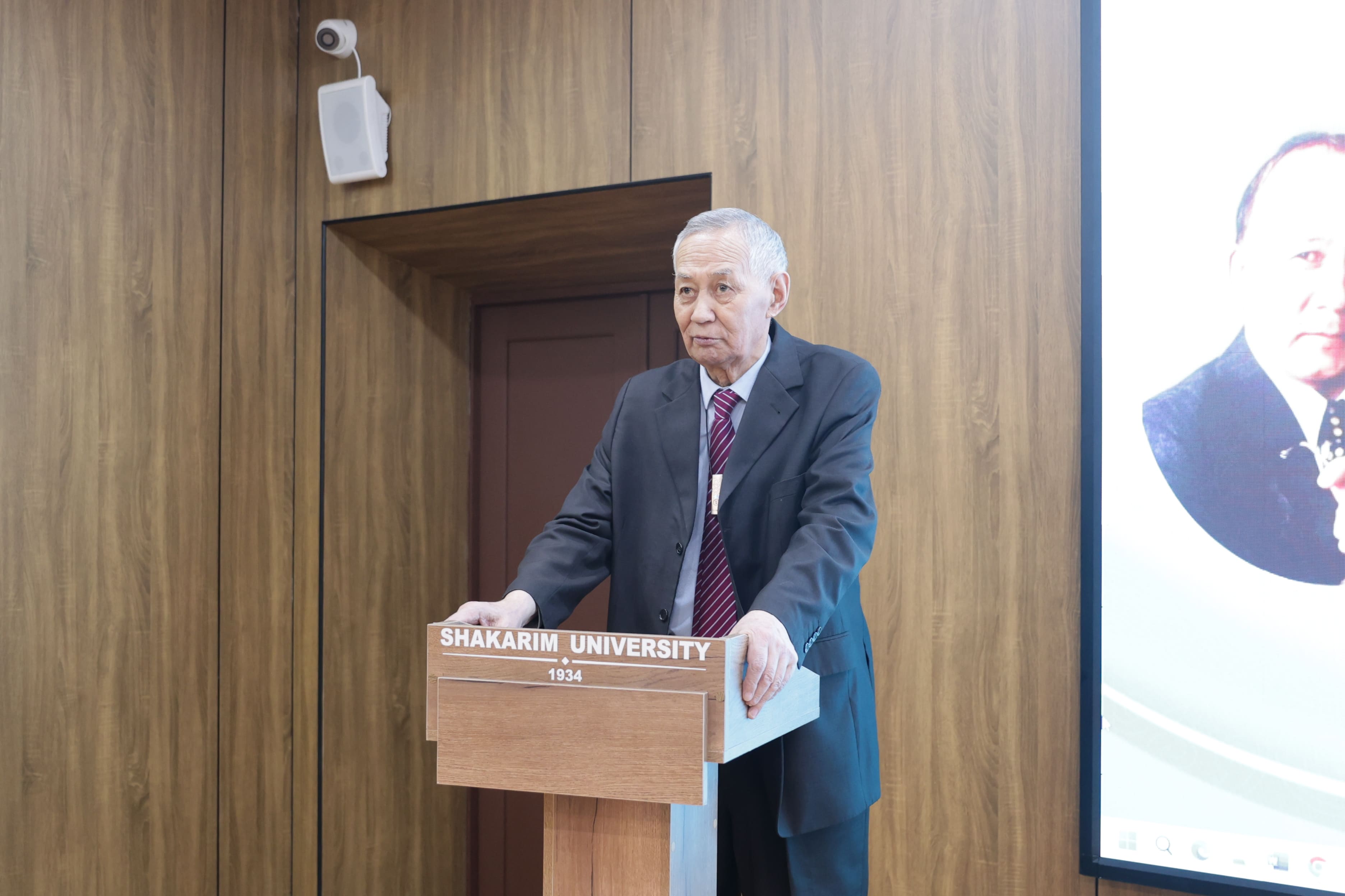 Ұстаз жолы – ұрпаққа өнеге