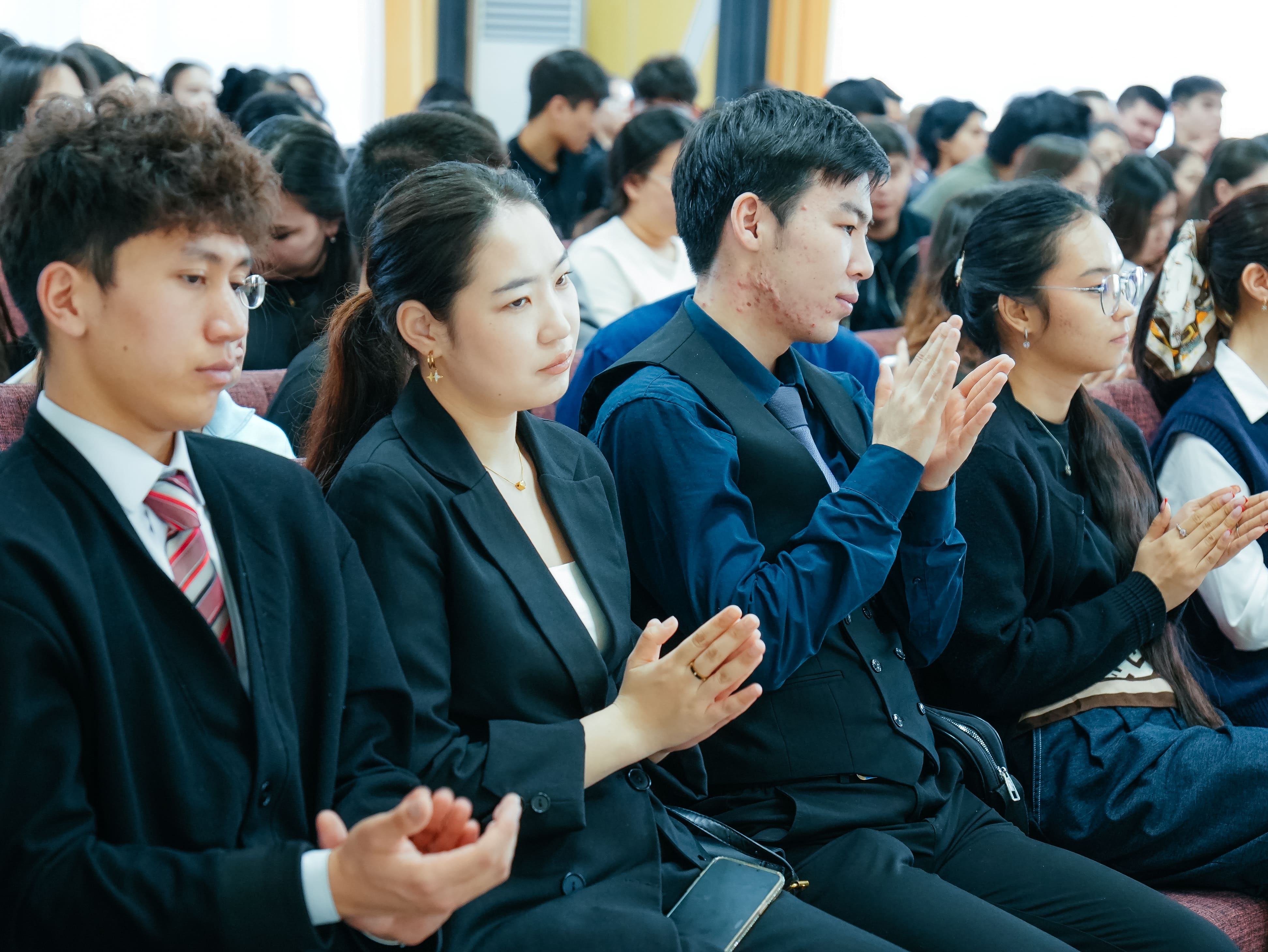 «Конституциялық реформалар: жастар  көзқарасы»