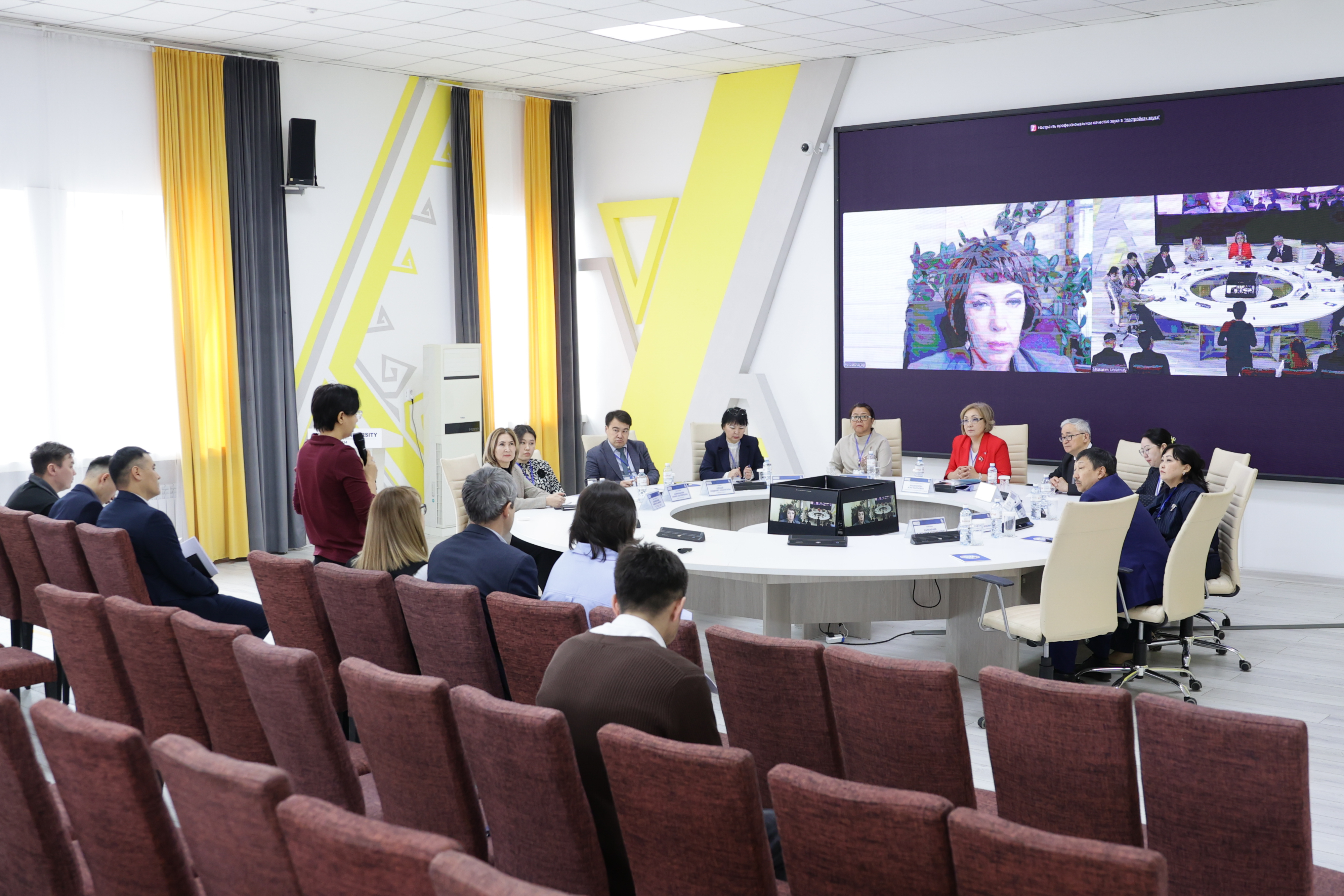 «Шәкәрім университеті» КеАҚ-та мамандандырылған аккредитация өтуде