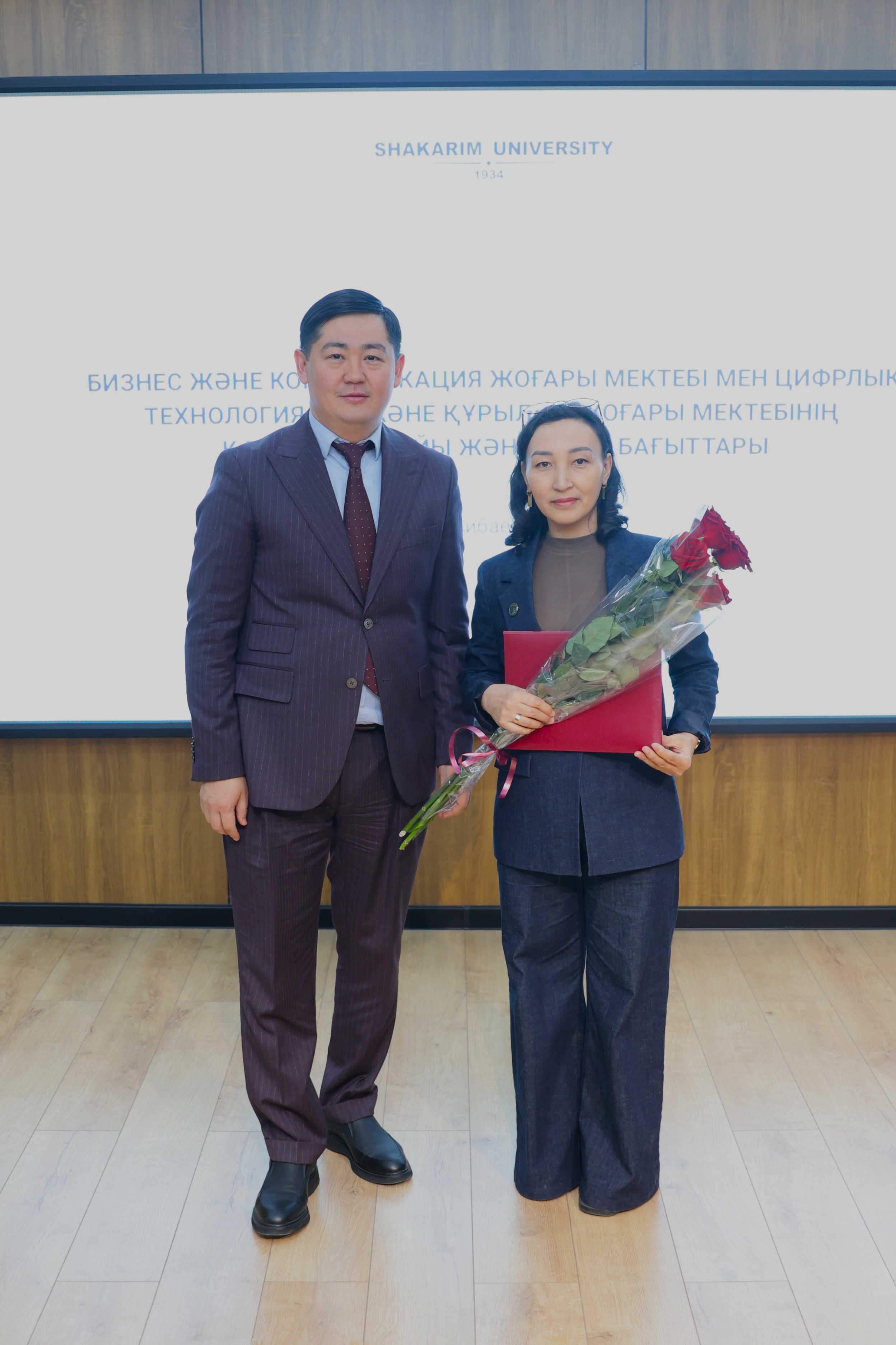 Ғылыми кеңесте маңызды мәселелер талқыланды