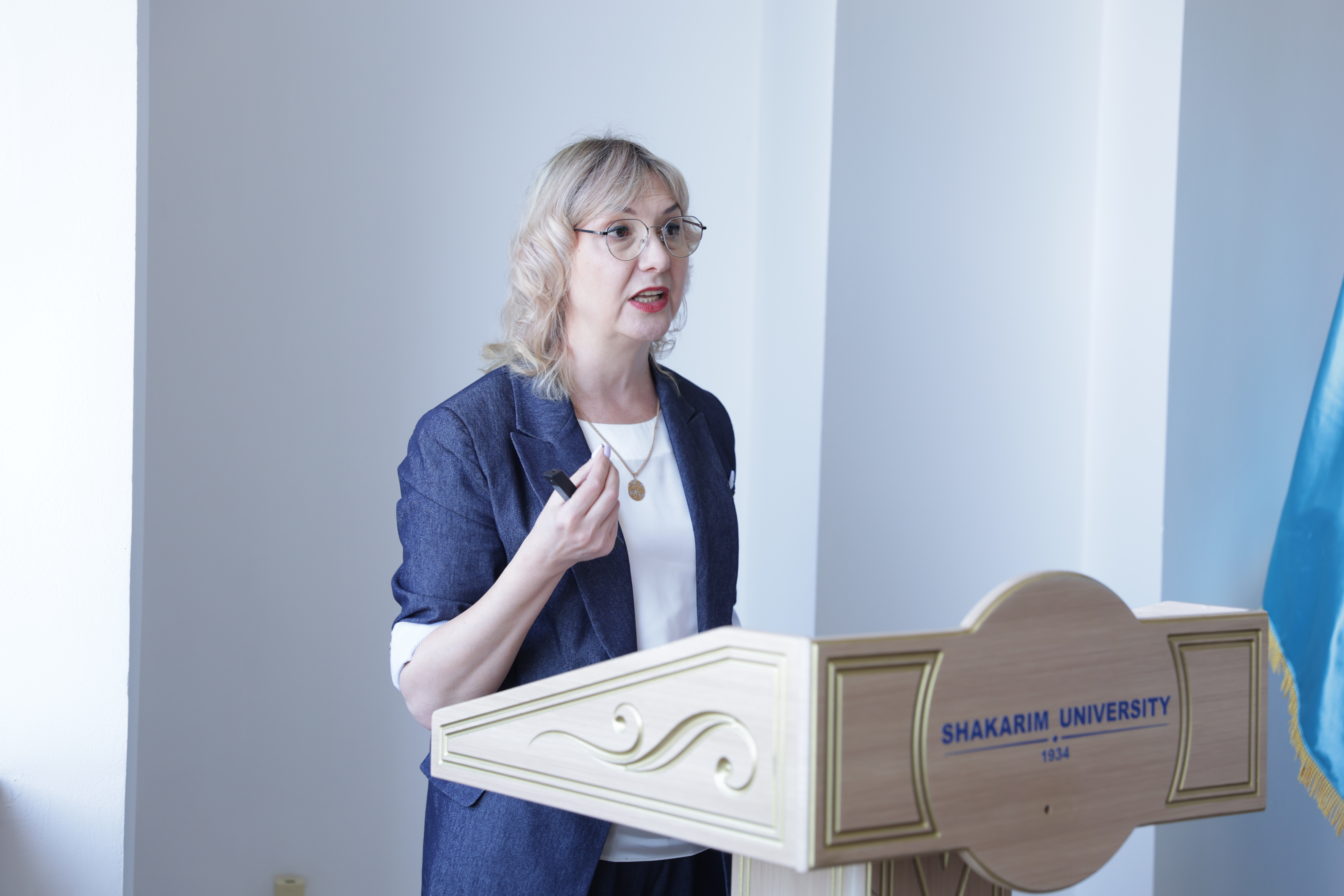 Family, books and upbringing: harmony of spiritual values