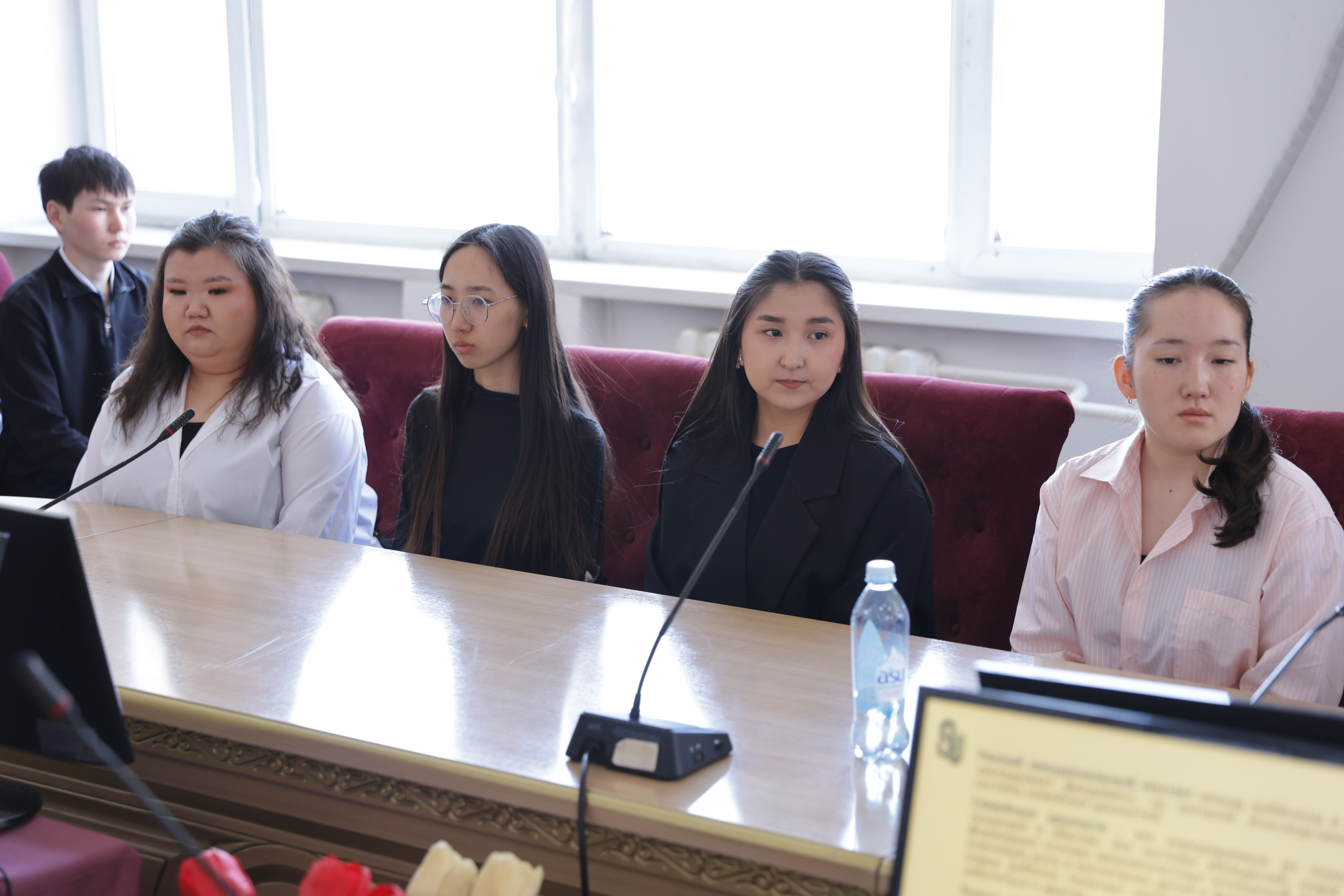 家庭、书籍和教养：精神价值观的和谐