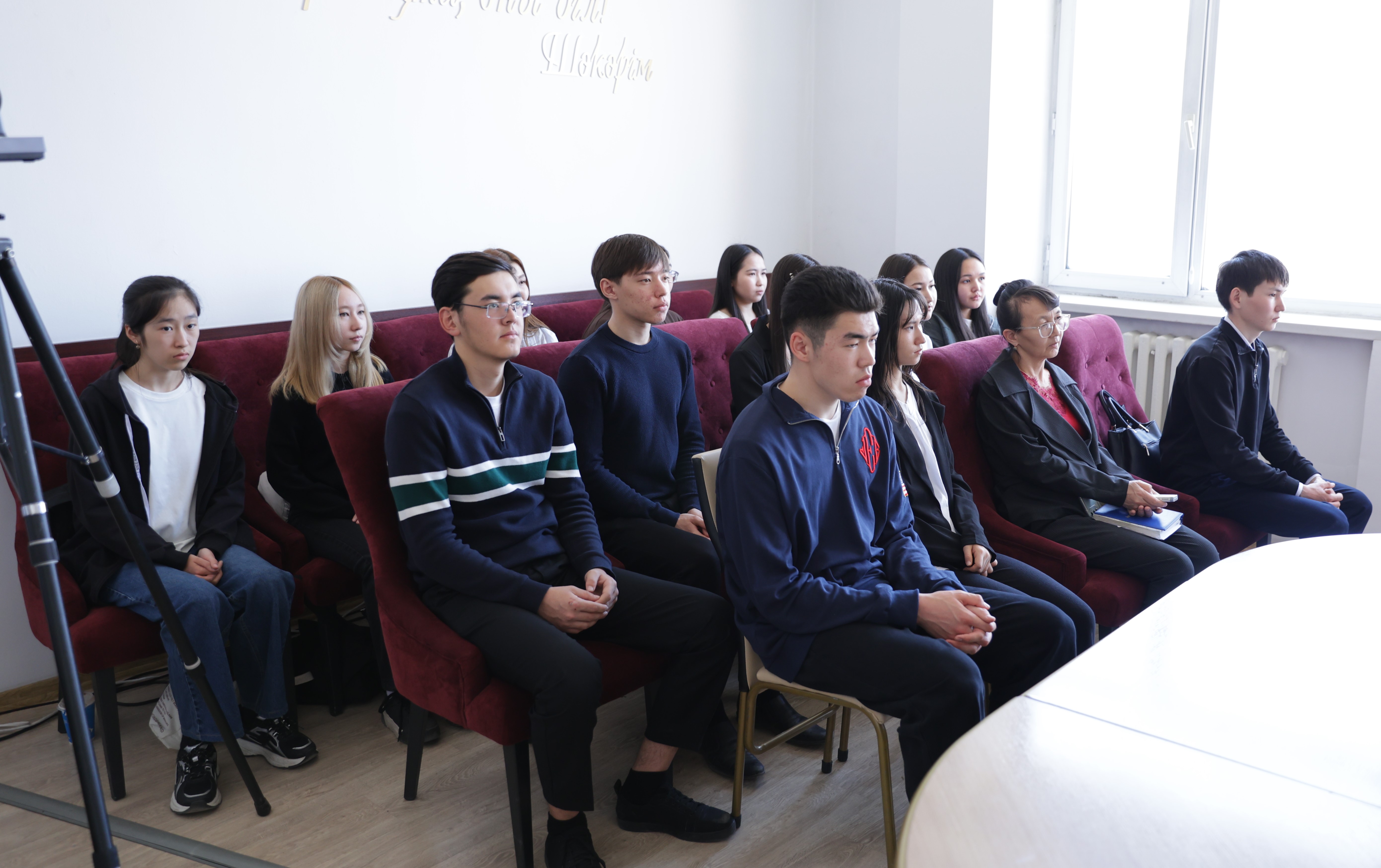 家庭、书籍和教养：精神价值观的和谐