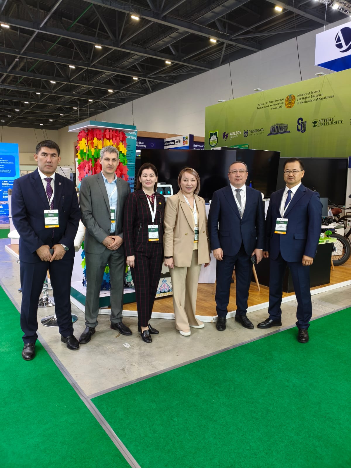 Shakarim University на международной экологической выставке саммита
