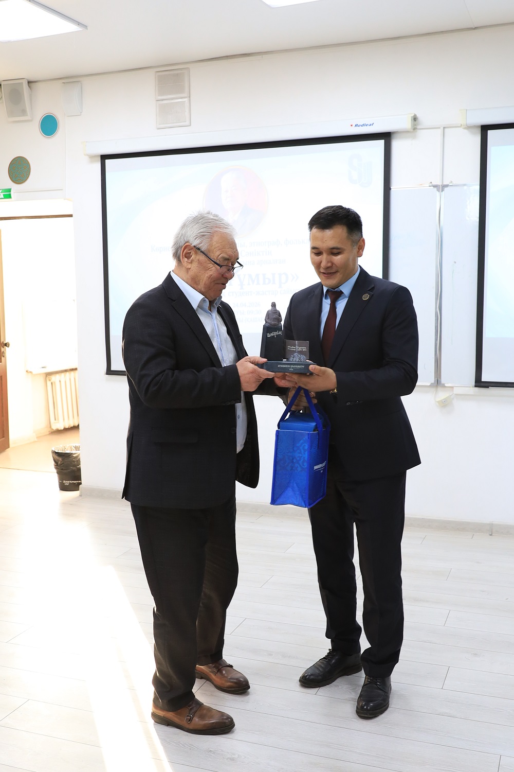 Сөз ғұмыр»  республикалық сайысы өтті 