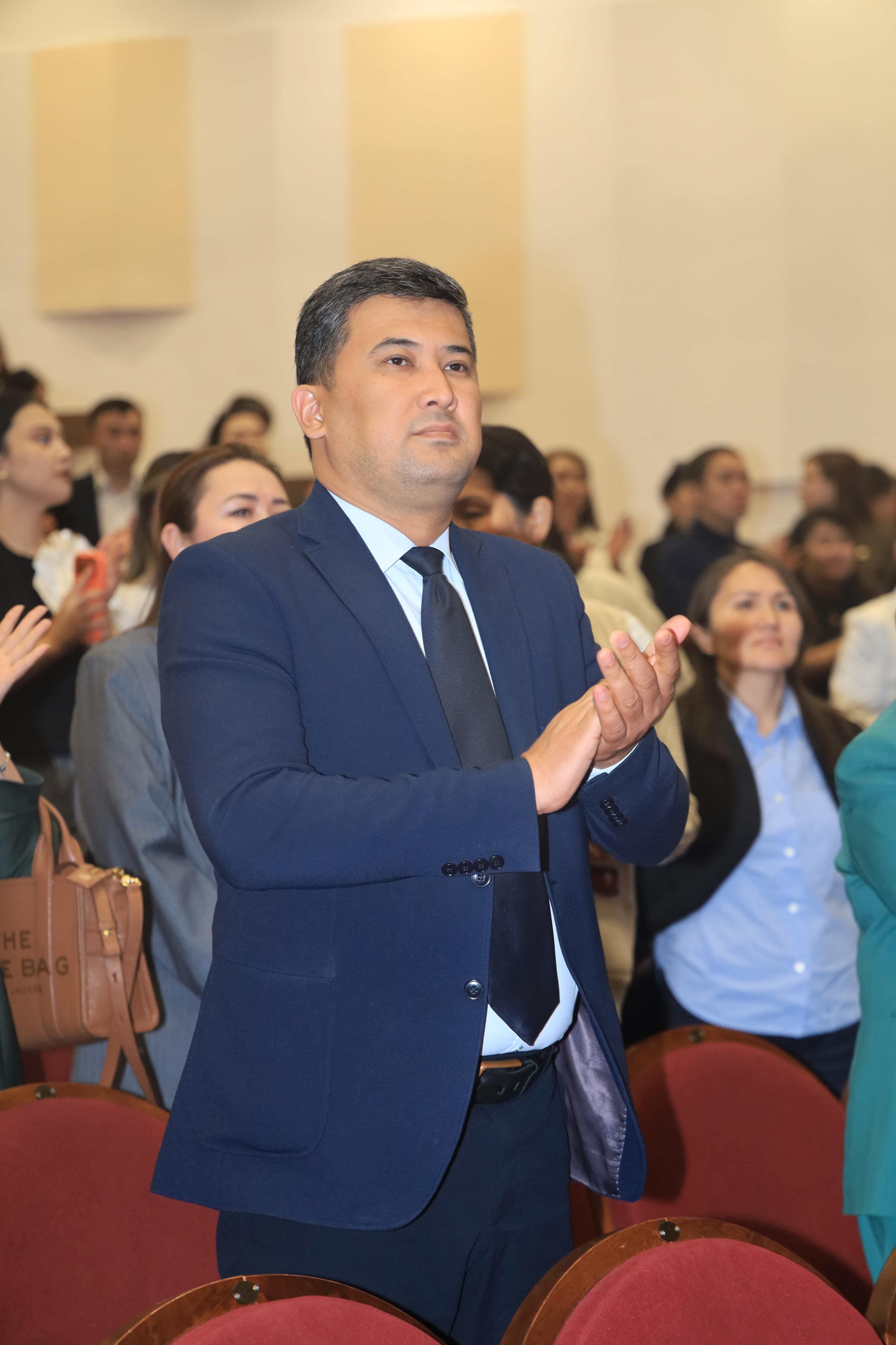 Театр сахнасында Шәкәрім әлемі жаңғырды