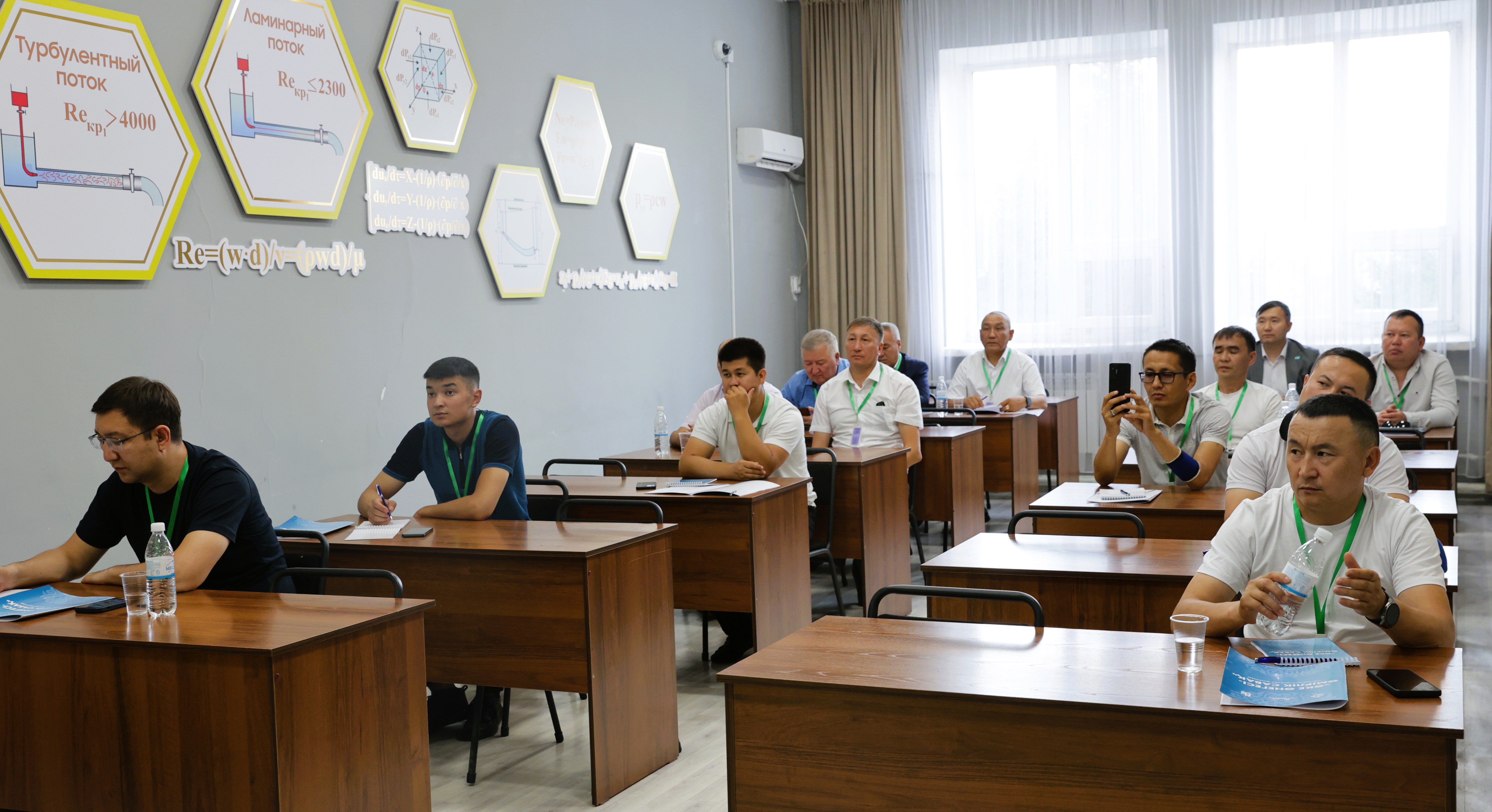 Отец – опора семьи: на региональном форуме отмечена роль отцов 