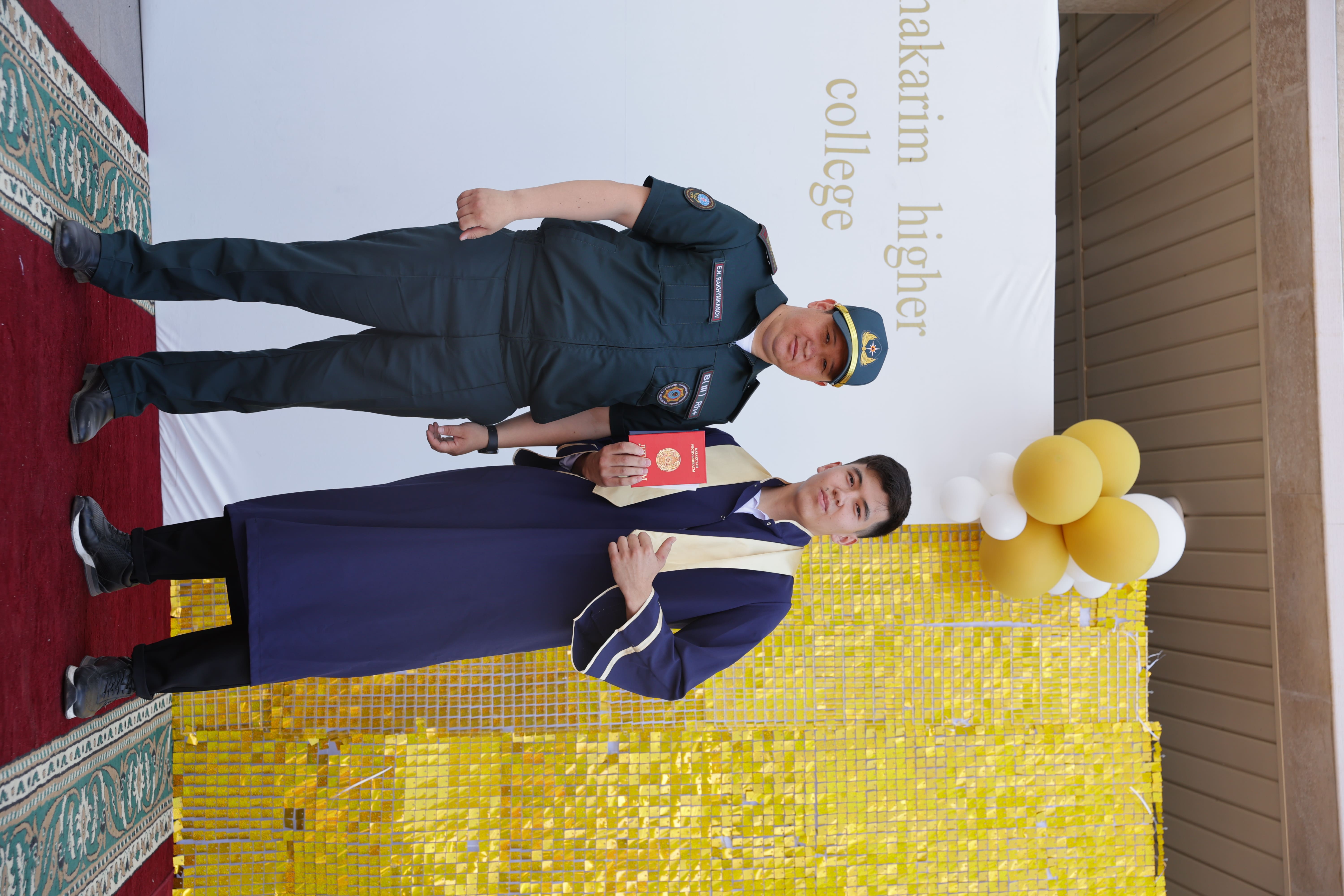 沙卡里姆高等学院庆祝其毕业生