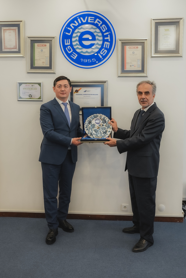 沙卡里姆大学与埃格大学开展科学合作