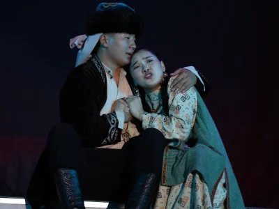 Студенттік театрдың маусымашары