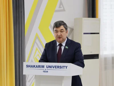 Познавательная лекция в Shakarim University