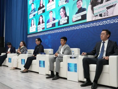 “Bir tolqynda”是一个团结年轻人的开放对话平台