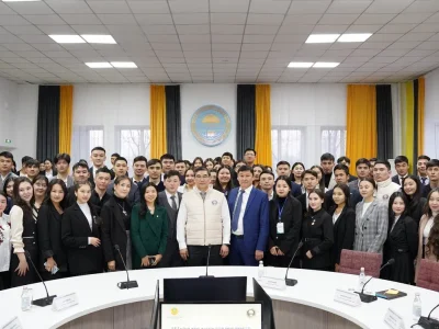 ҒЫЛЫМ ВИЦЕ-МИНИСТРІ ШӘКӘРІМ ШАҢЫРАҒЫНДА